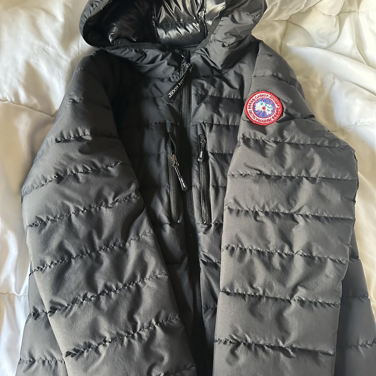 Canada goose puffer older style good condition no... - Depop