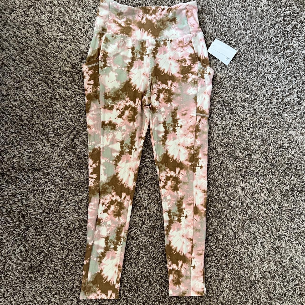 Women's Pink and Green Leggings | Depop