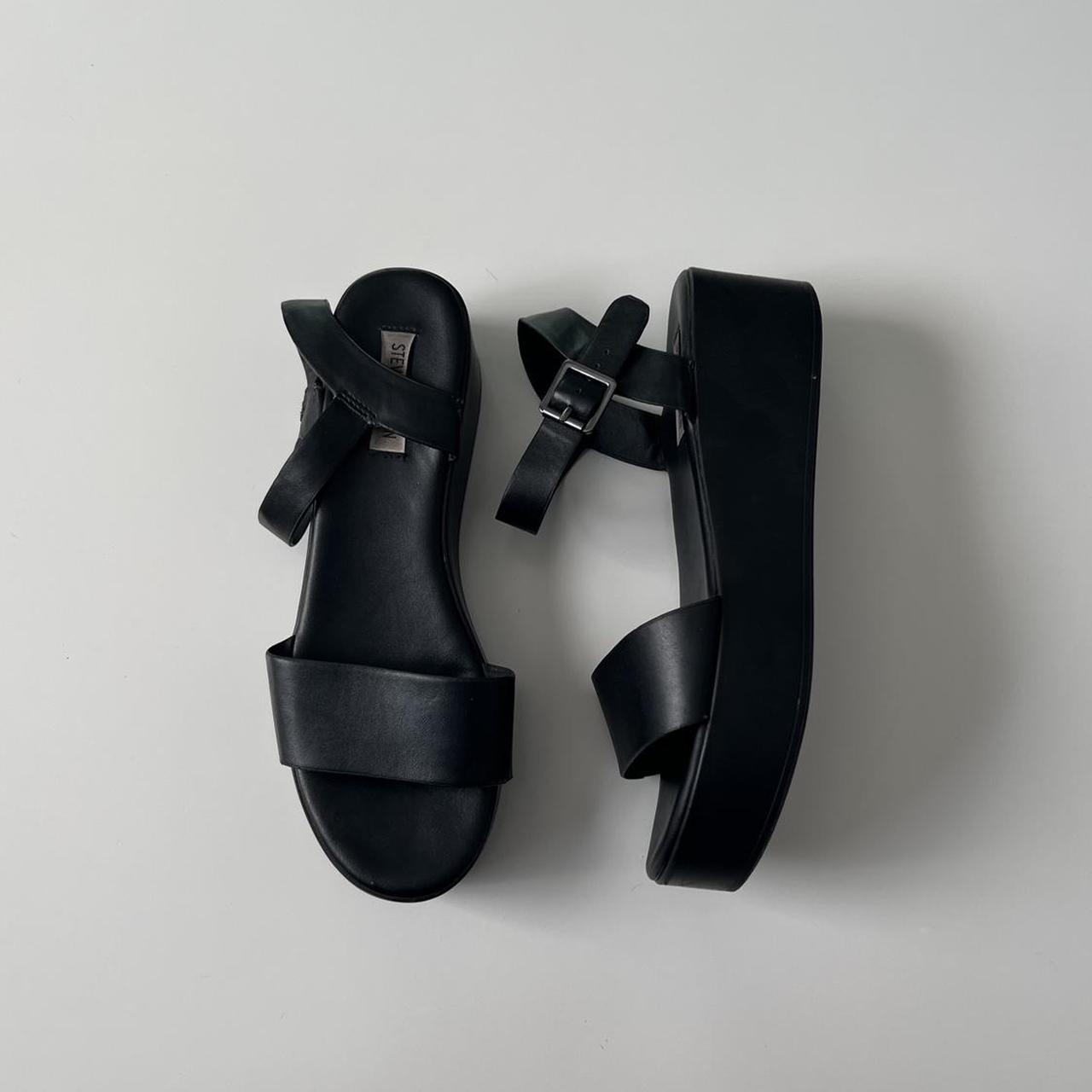 Steve Madden Women's Black Sandals | Depop