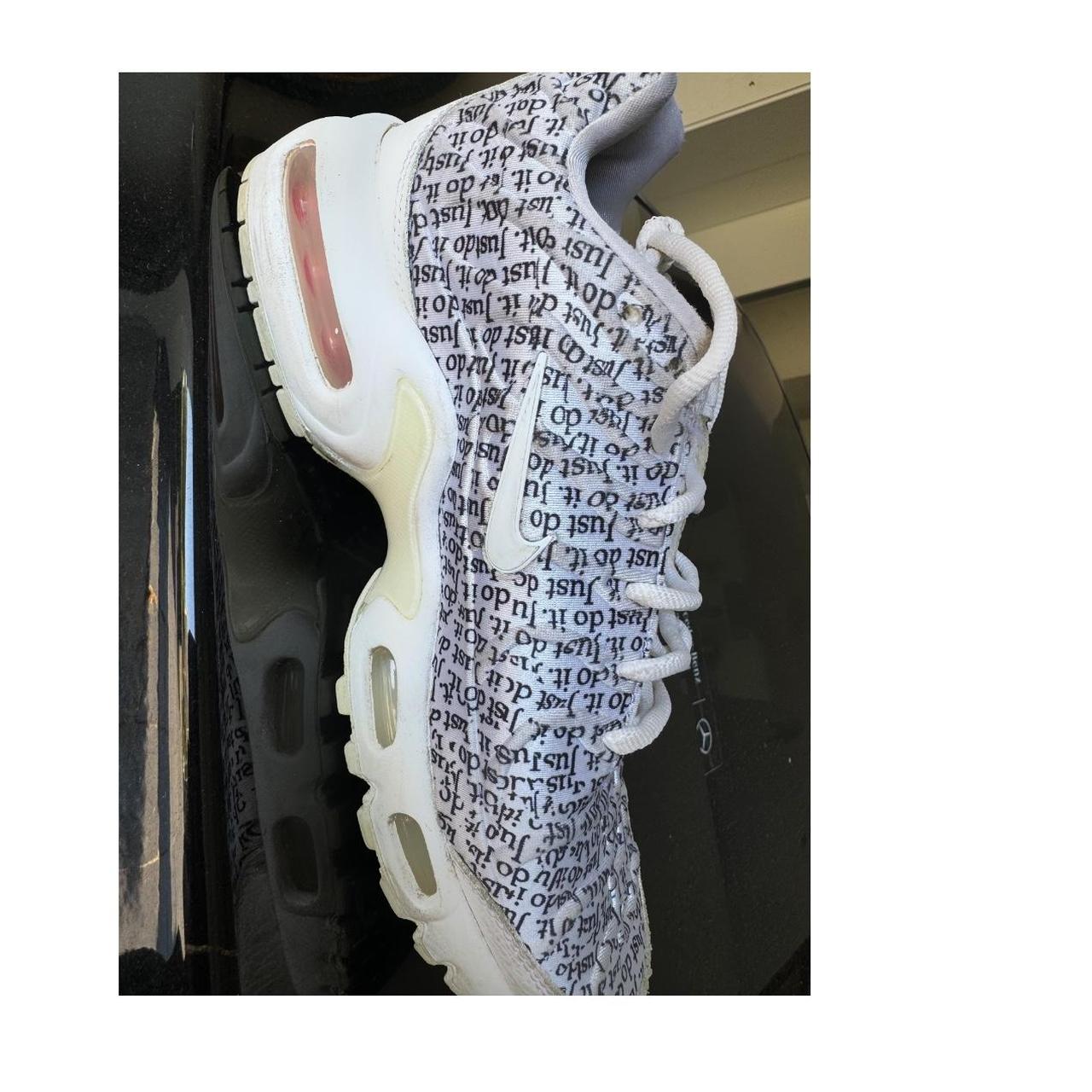tns laces