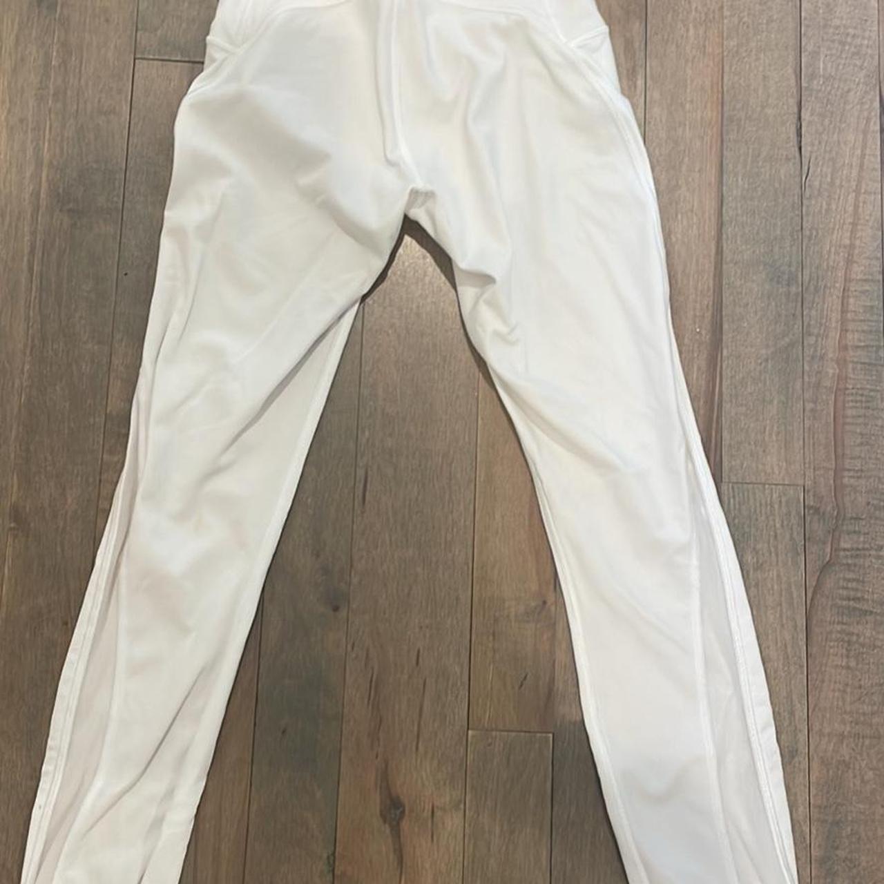 Lululemon Women's White Leggings | Depop