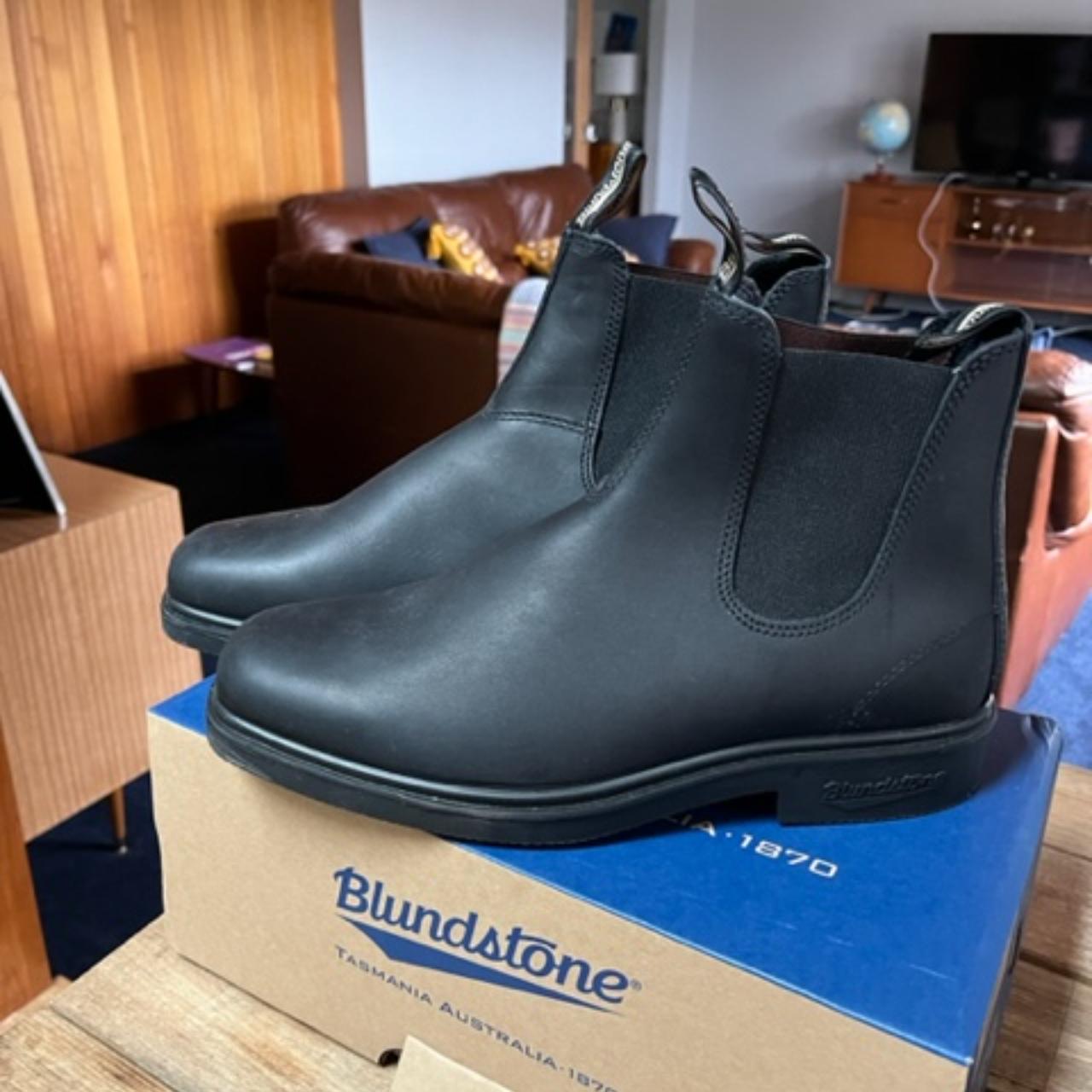 Depop blundstone 2024