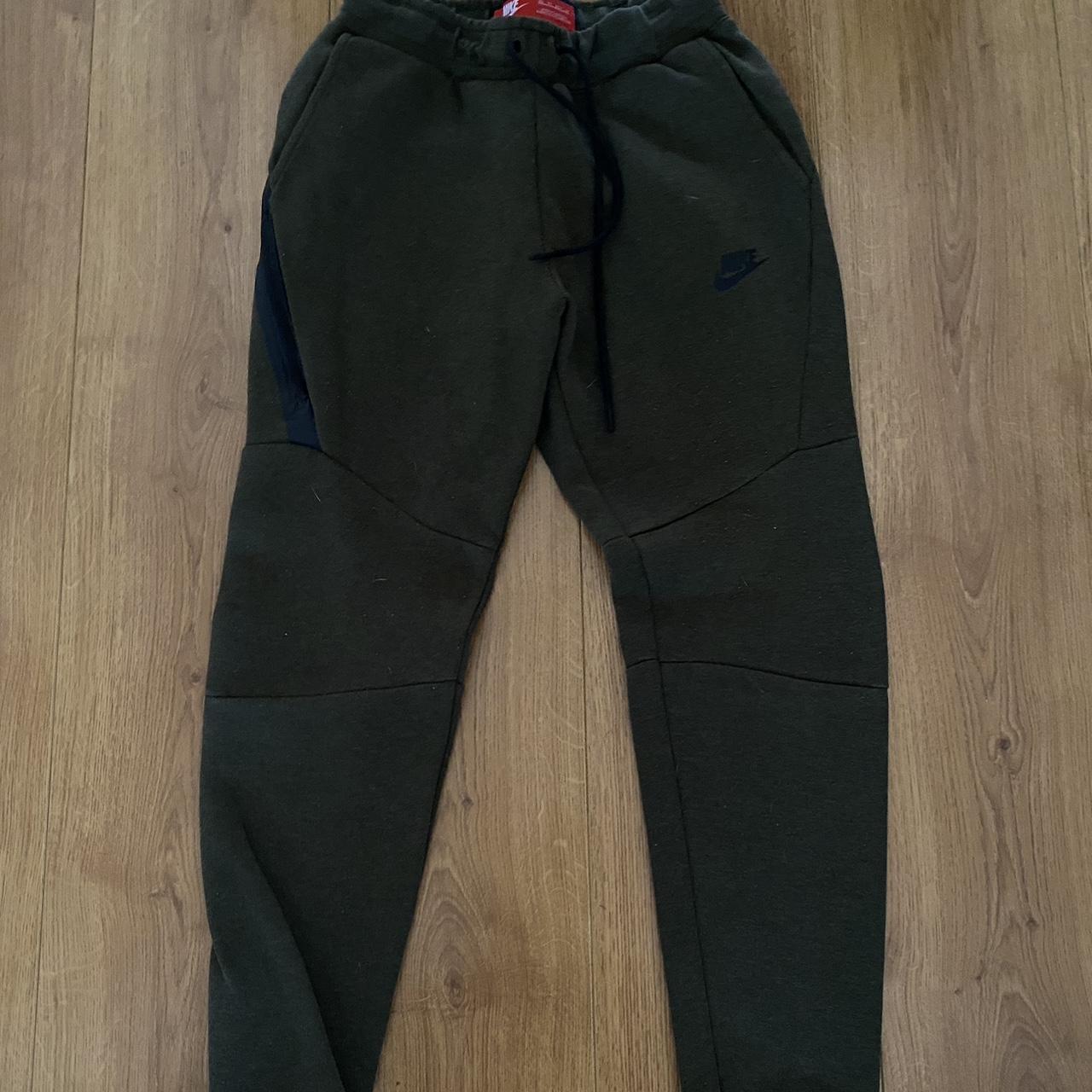 Nike Men's Khaki Joggerstracksuits Depop