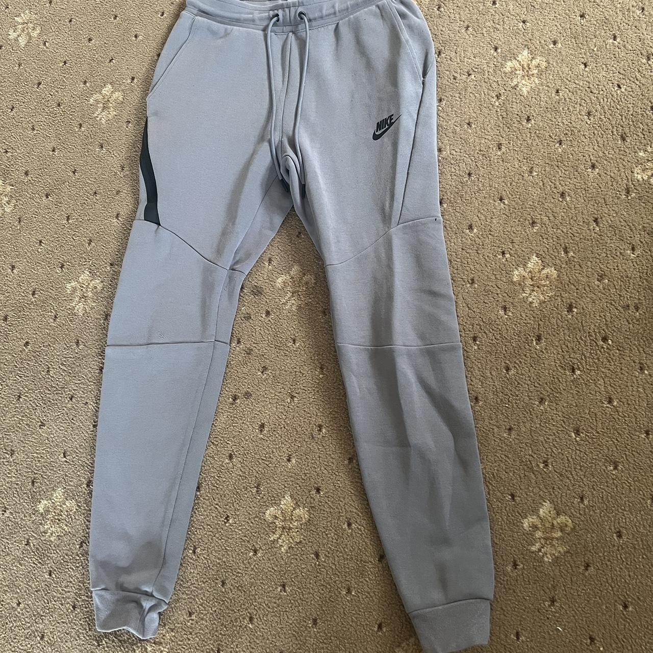 Nike tech fleece joggers gunsmoke grey xs old season