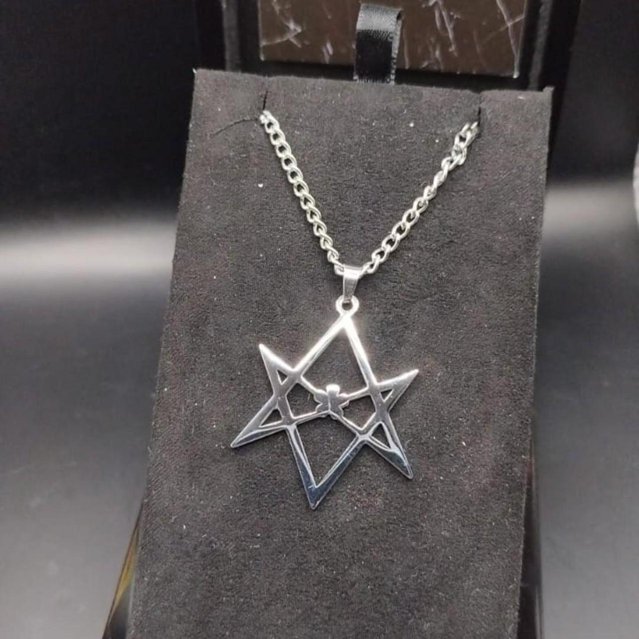 Bring me the horizon necklace | Depop