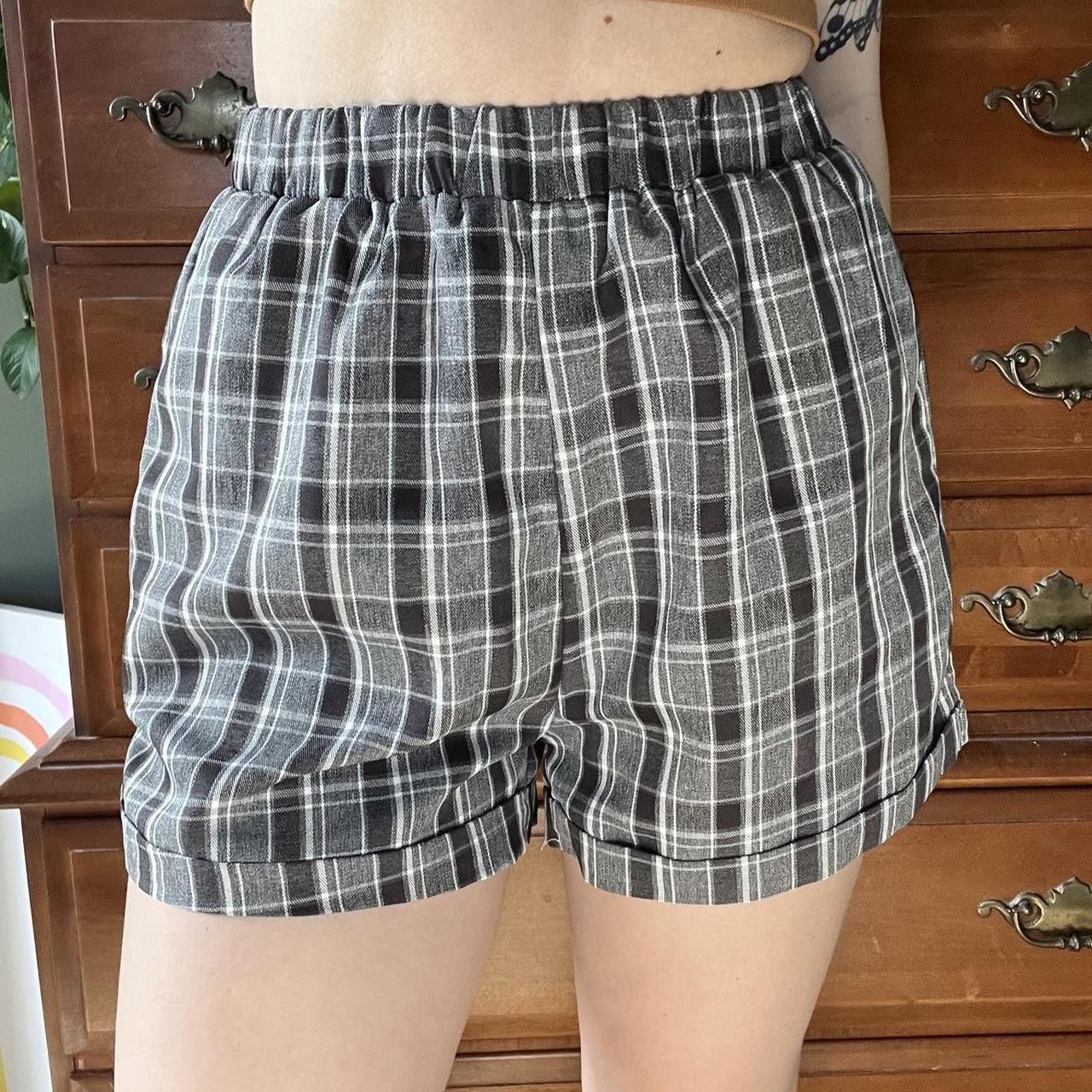 Women's Black and Grey Shorts Depop