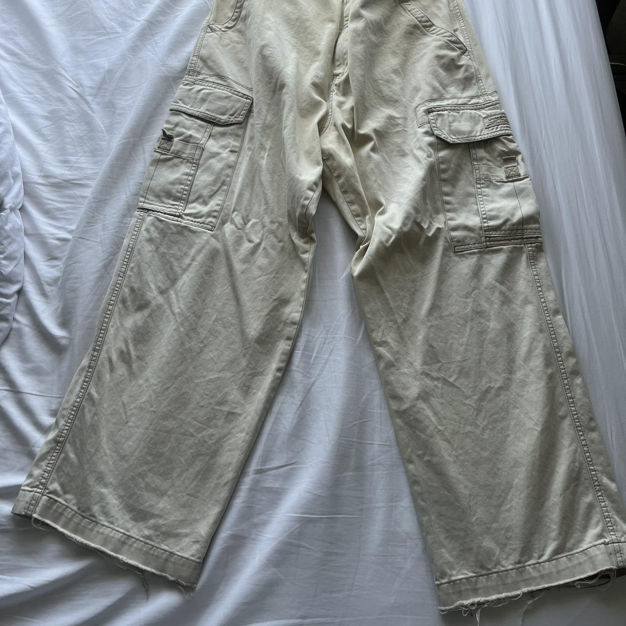 Beige/cream union bay cargo pants Very beautiful... - Depop