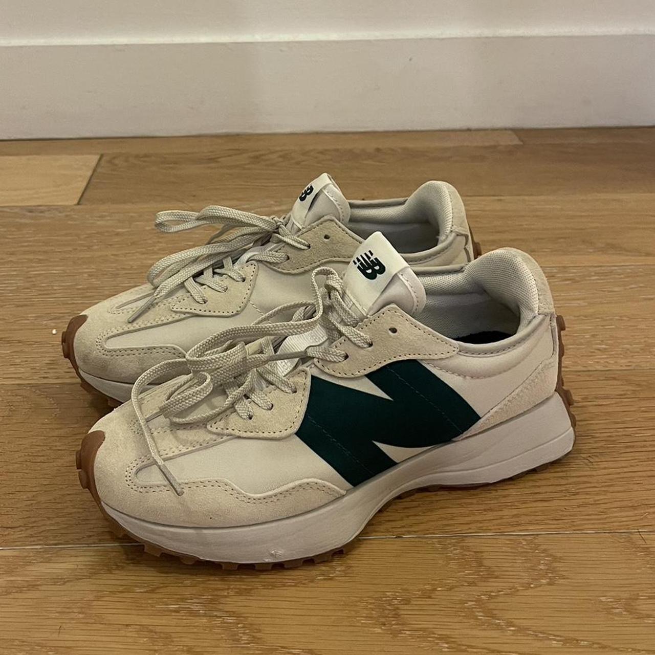 New Balance Women's Cream and Green Trainers | Depop