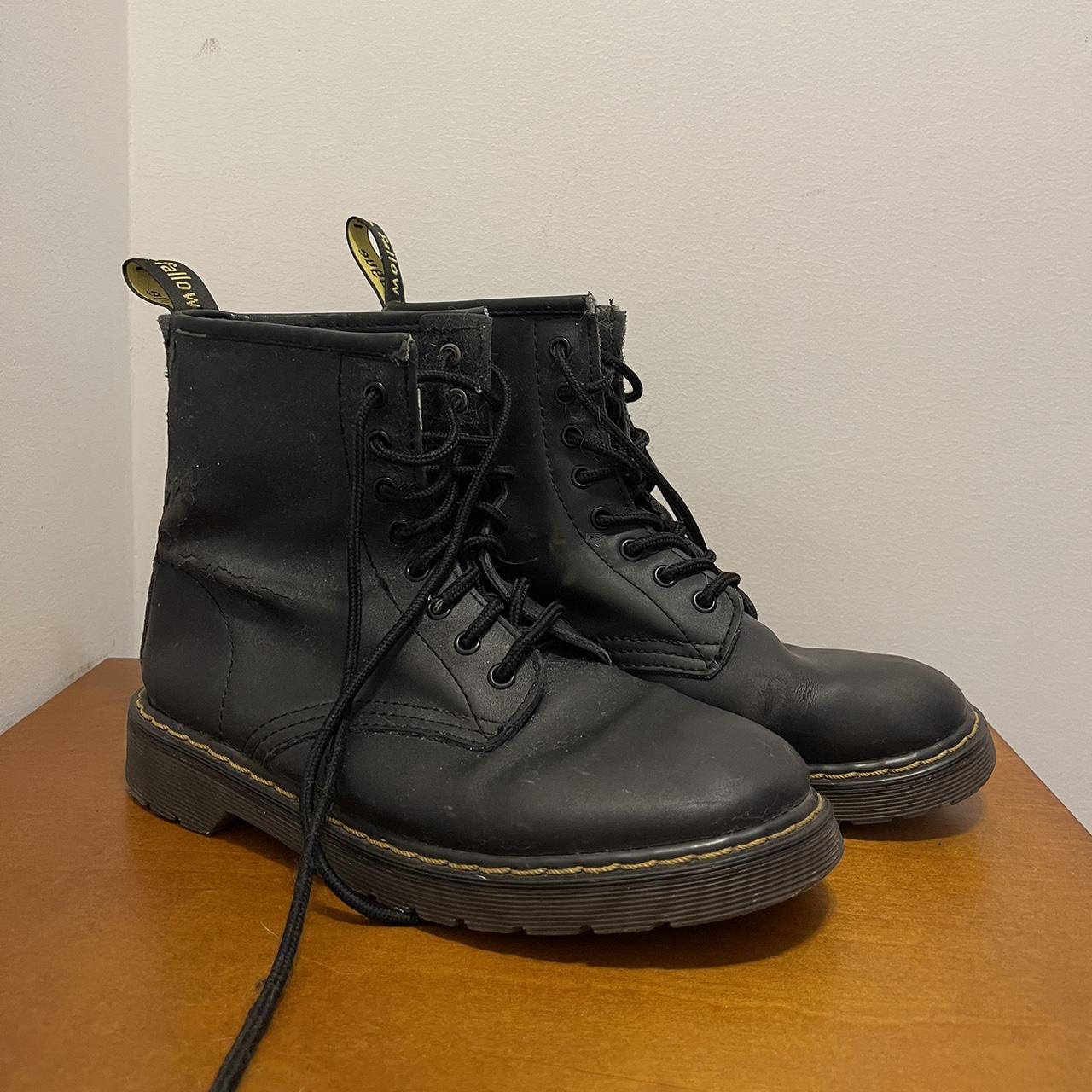 flat combat boots black