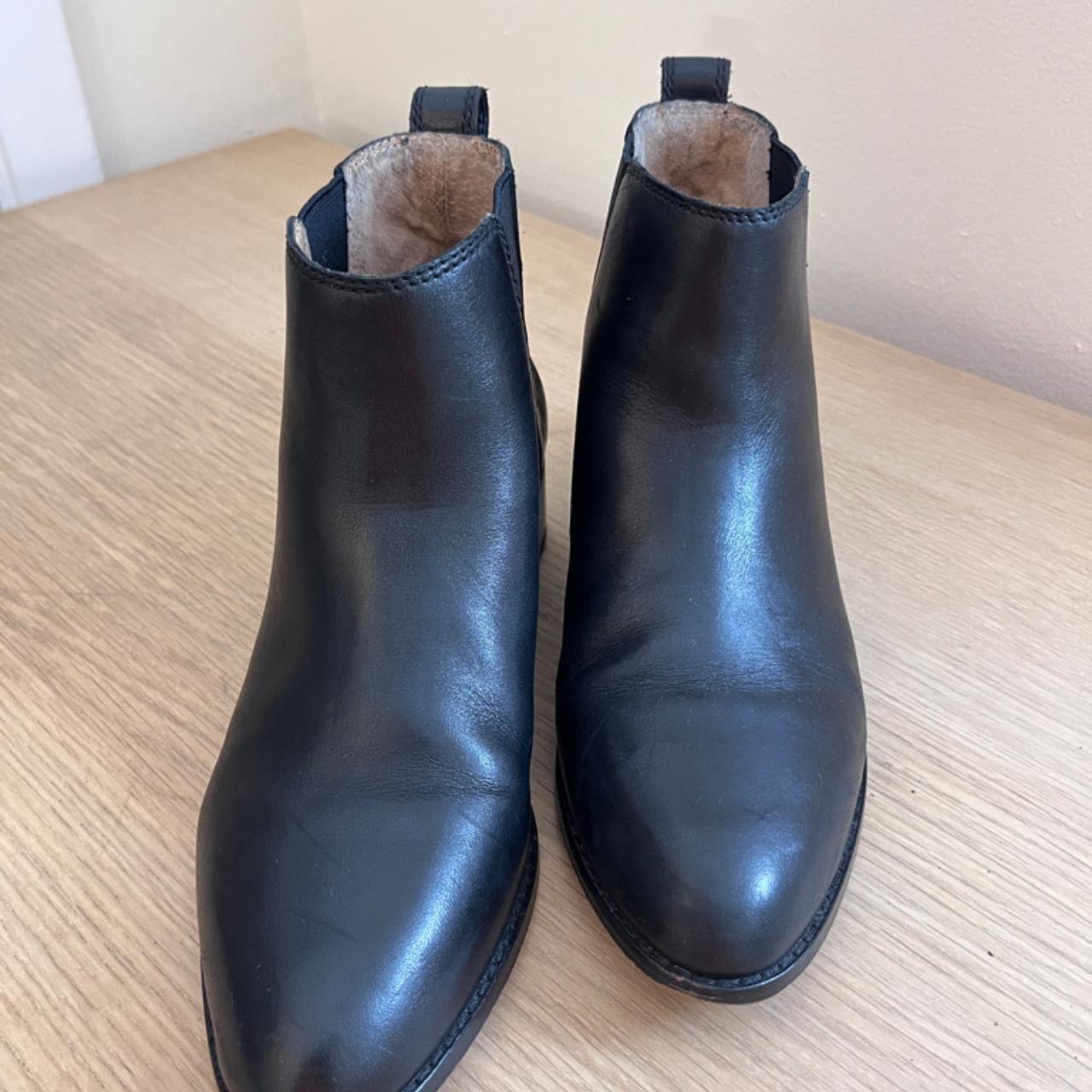 Madewell Black Leather Chelsea Boots Size 6 Depop