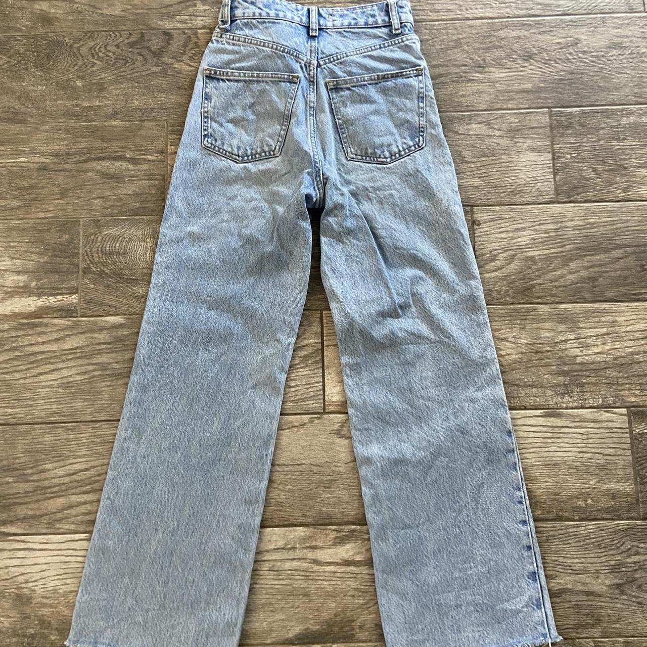 Zara Straight Leg Jeans So cute Size 0 - Depop