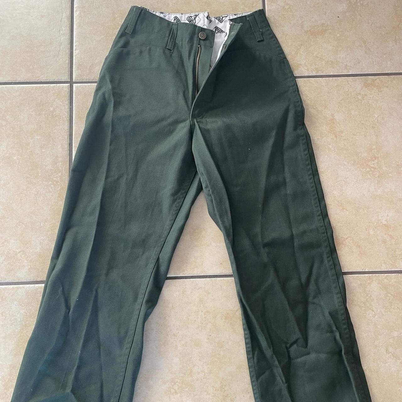 Ben Davis Men's Green Trousers Depop