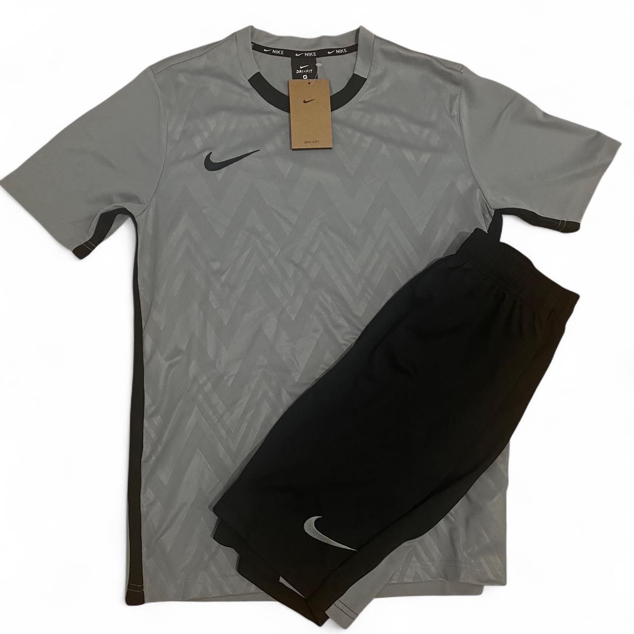 item listed by dripshop7