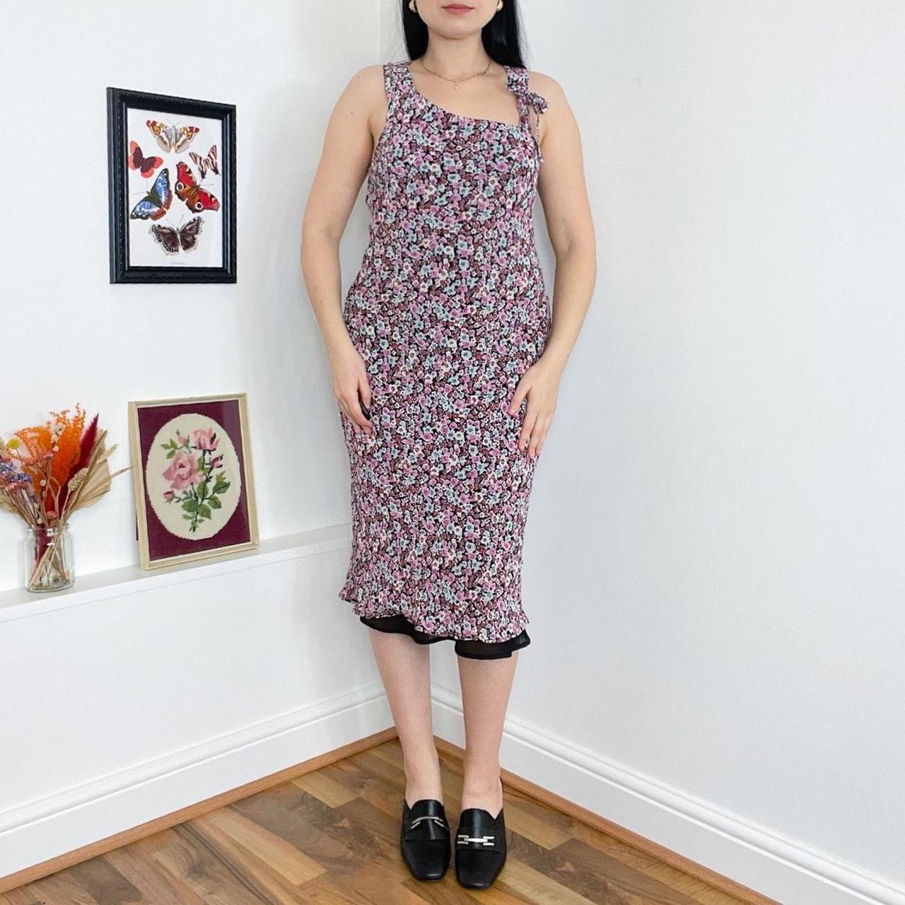 Jasper Conran Women's Pink and Black Dress Depop