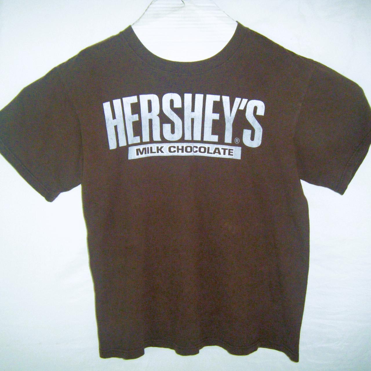 2010 Hershey's Milk Chocolate T-Shirt 100%... - Depop