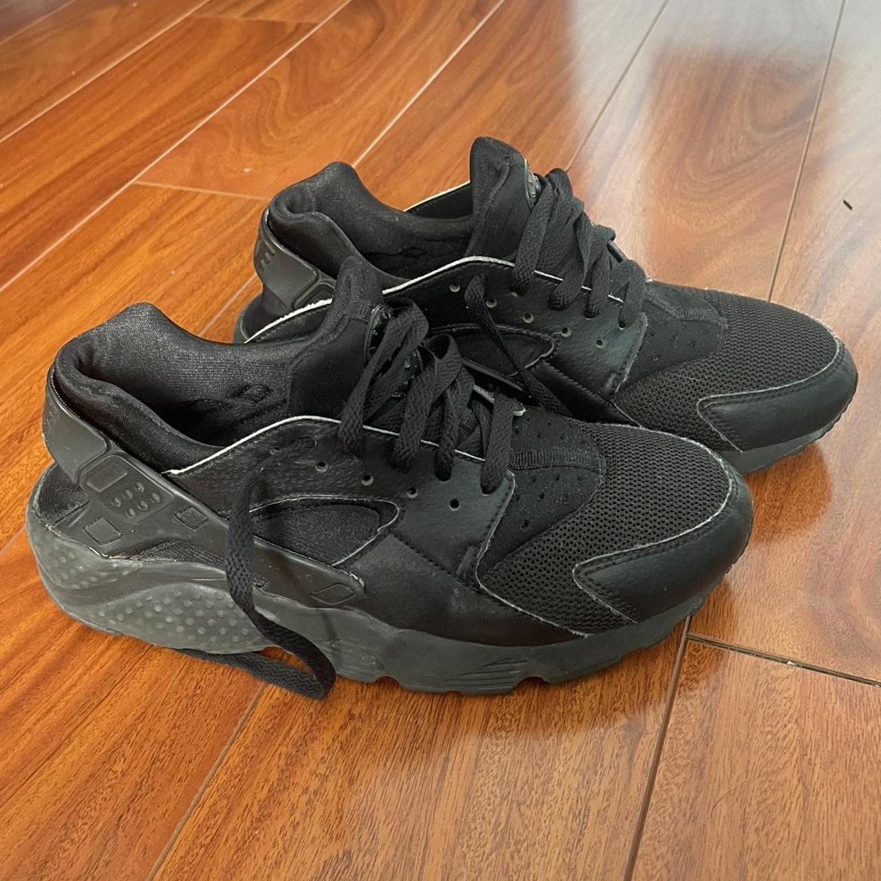 womens black huaraches size 9