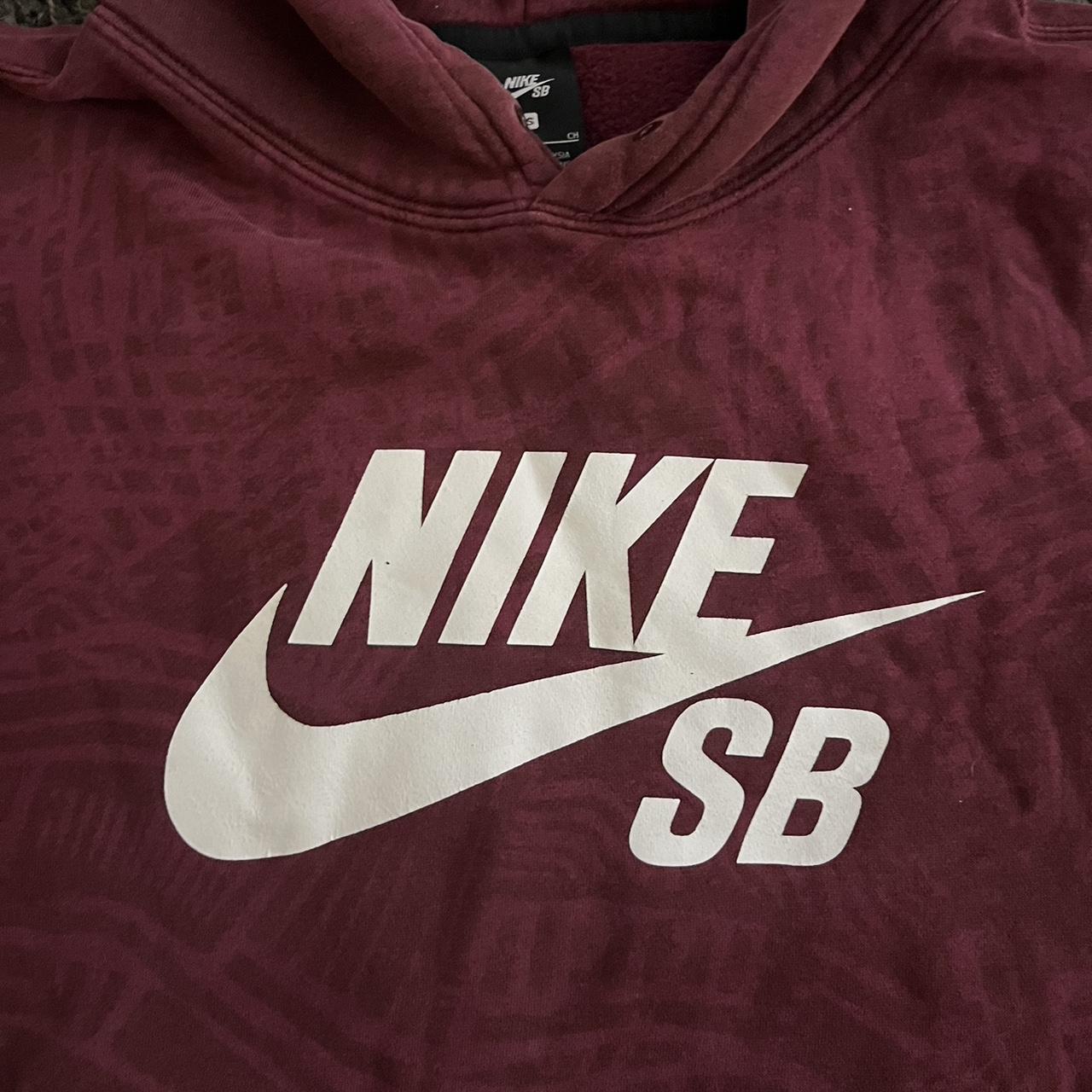 Nike SB Hoodie size small. Missing hoodie string and | Depop