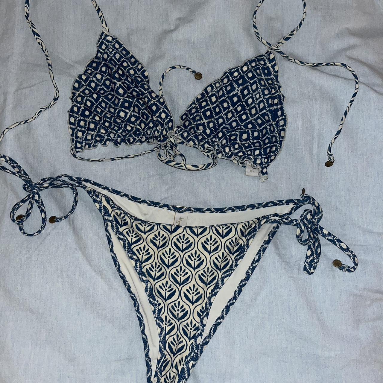 Tiger lily bikini set Price is negotiable Depop