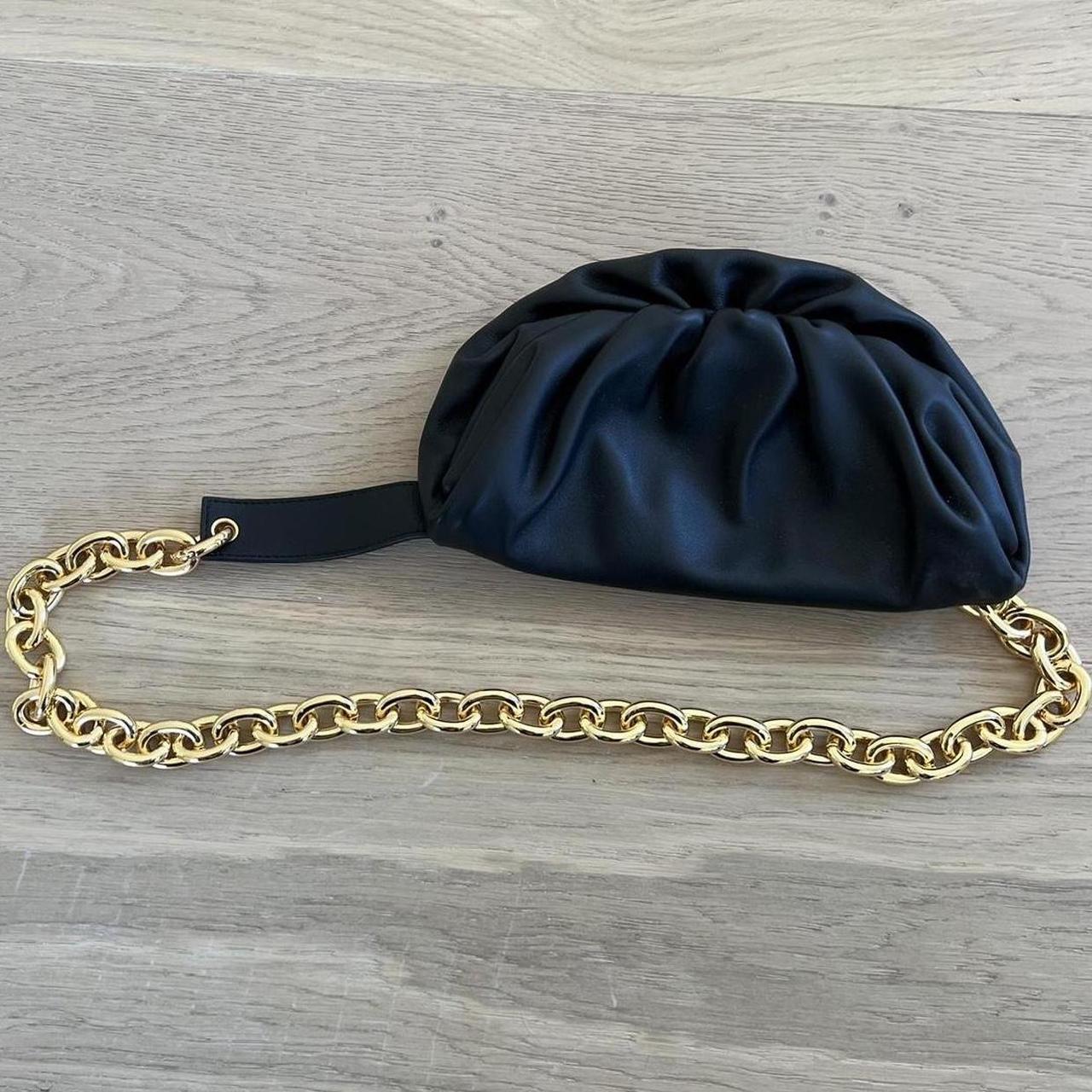 Small black bag on sale with chain strap