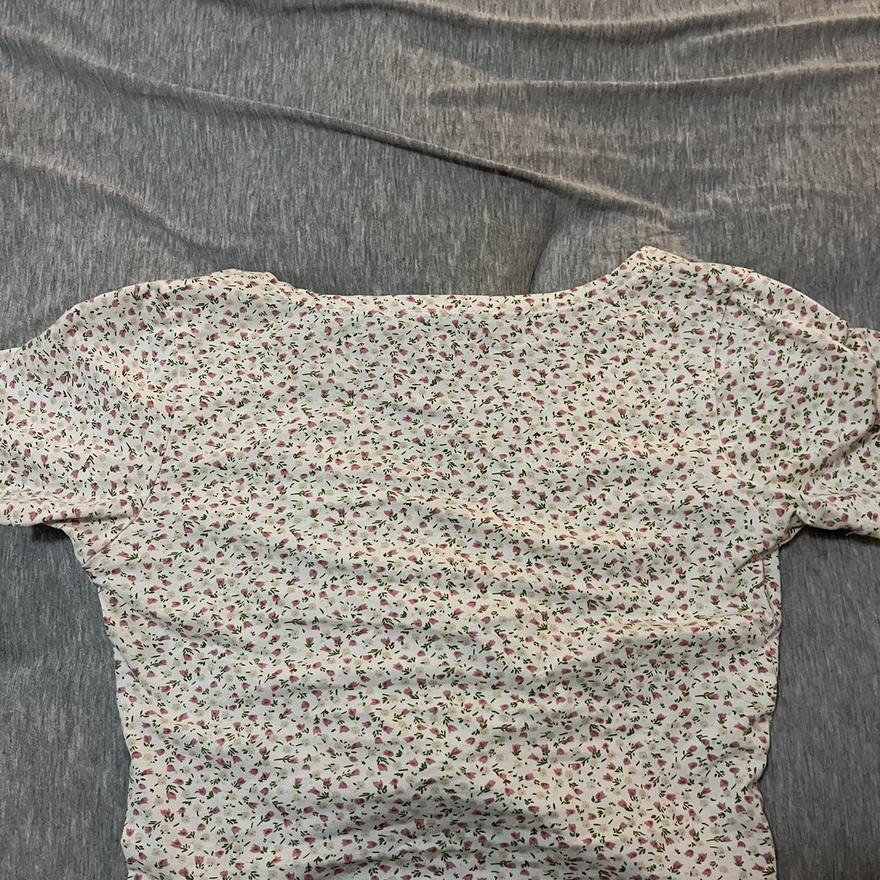 BRANDY MELVILLE white and pink floral top -worn 2-4 - Depop
