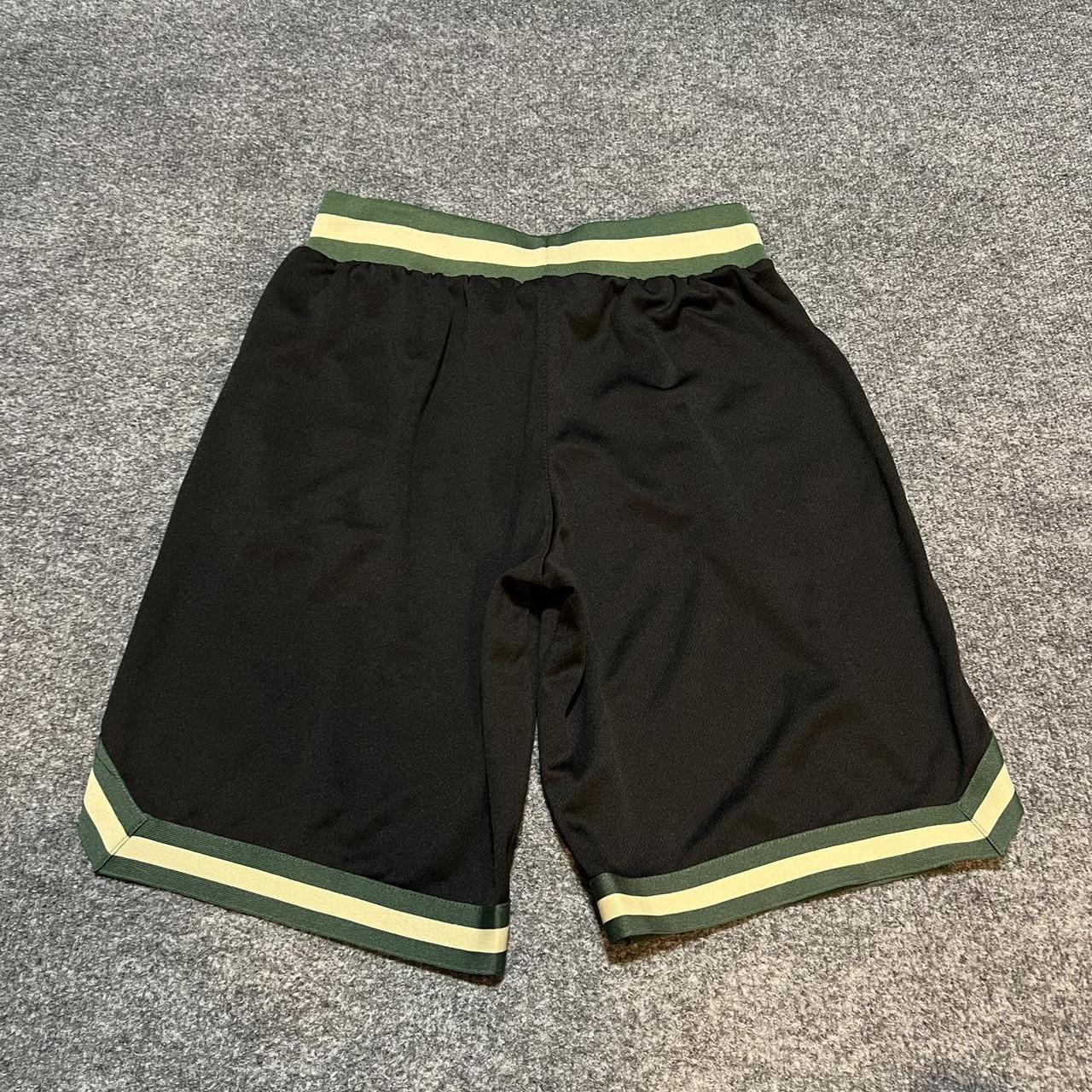 Milwaukee Bucks NBA Basketball Shorts Size men’s... Depop