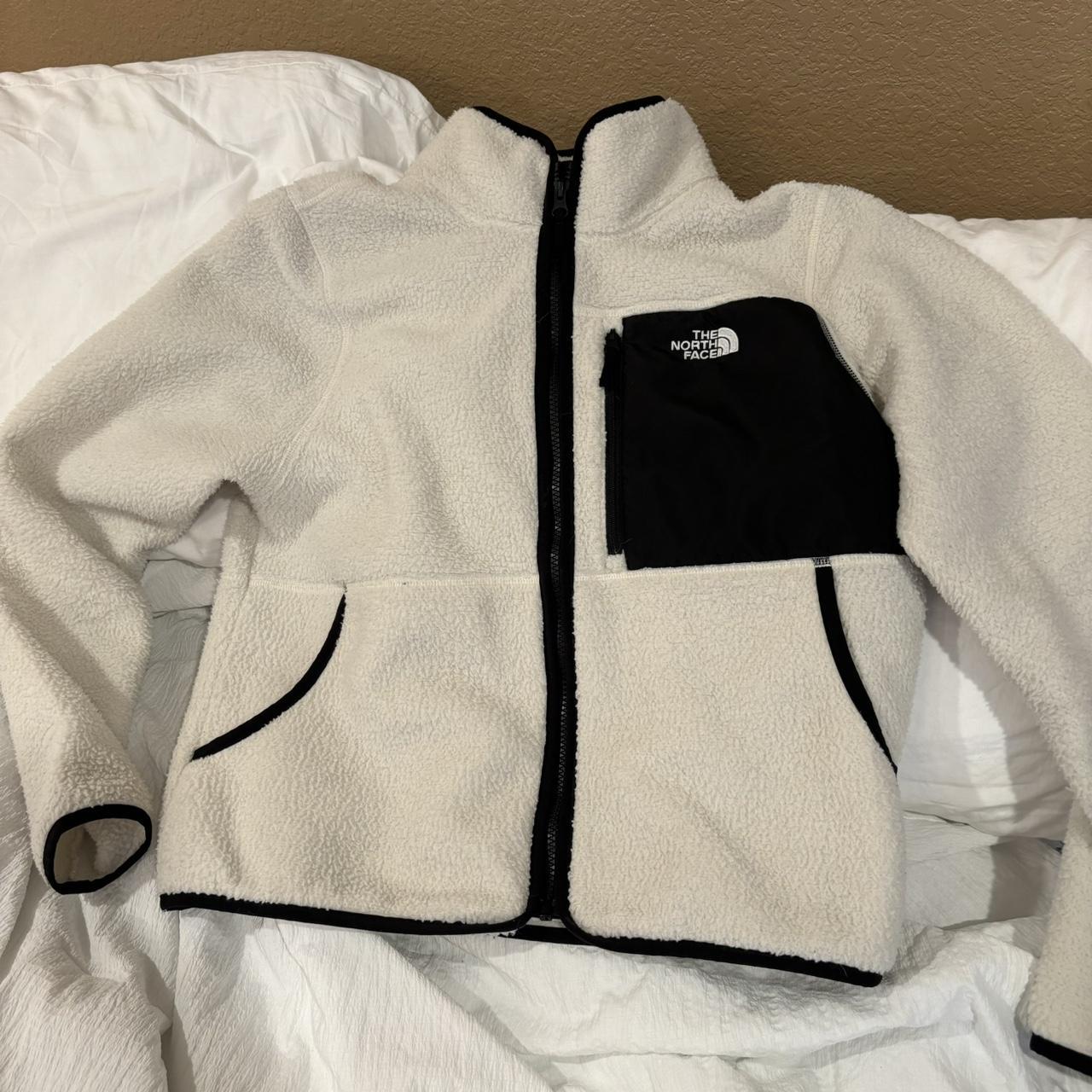 The North Face fleece Size medium but fits more... - Depop
