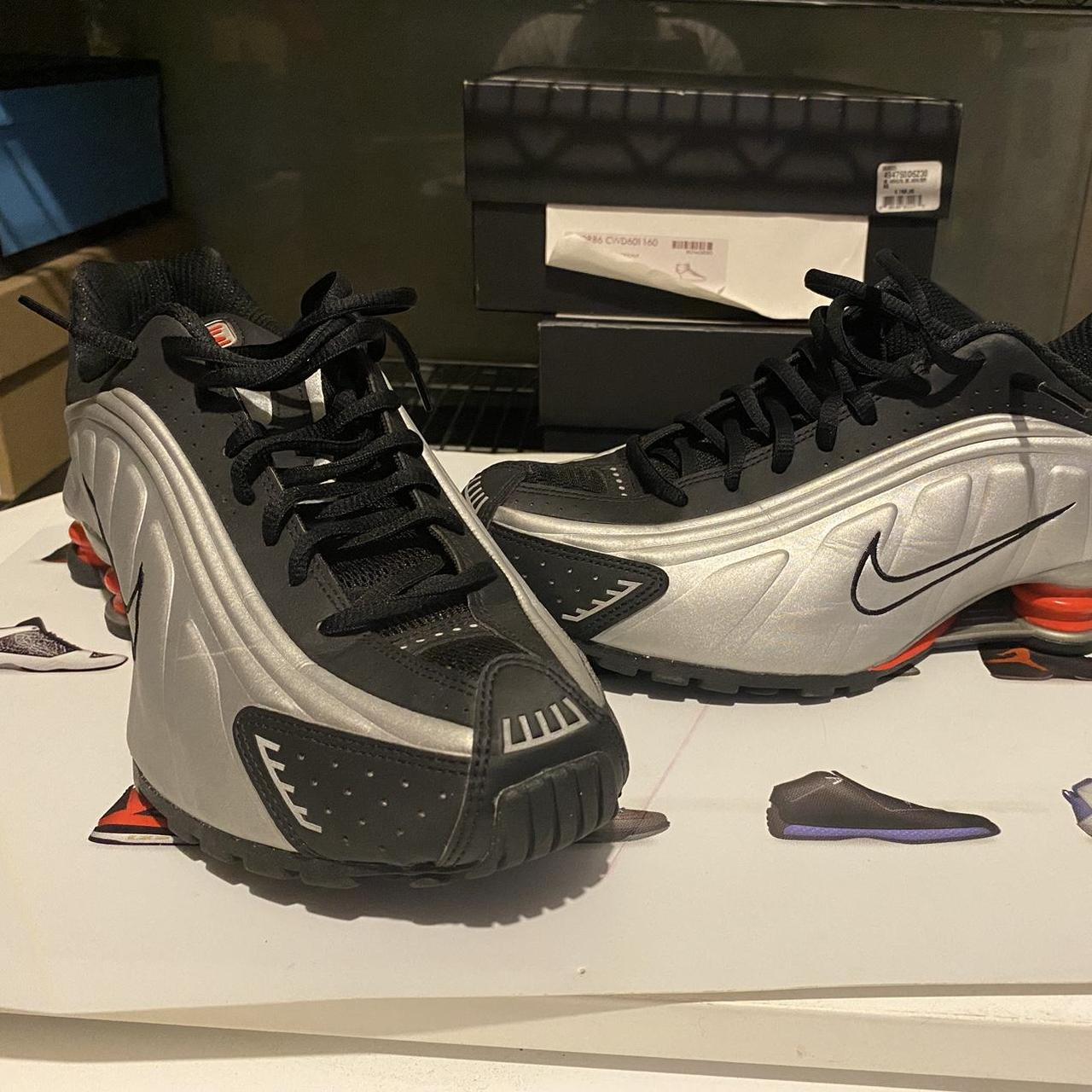 nike shox retro shoes