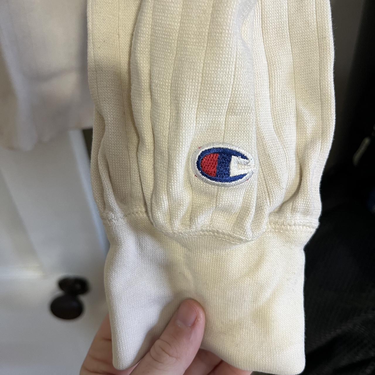 Champion hotsell sweater cream