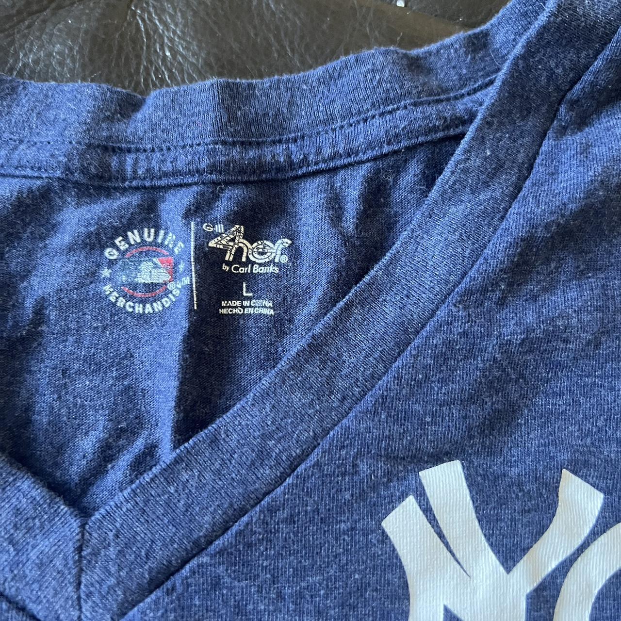 NY Yankees V neck tee shirt Super cute classic NY - Depop