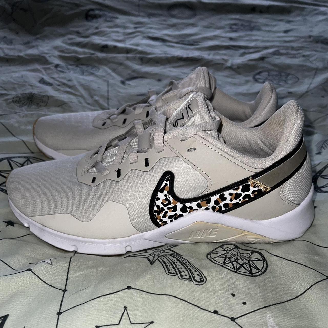 nike legend essential 2 premium light bone