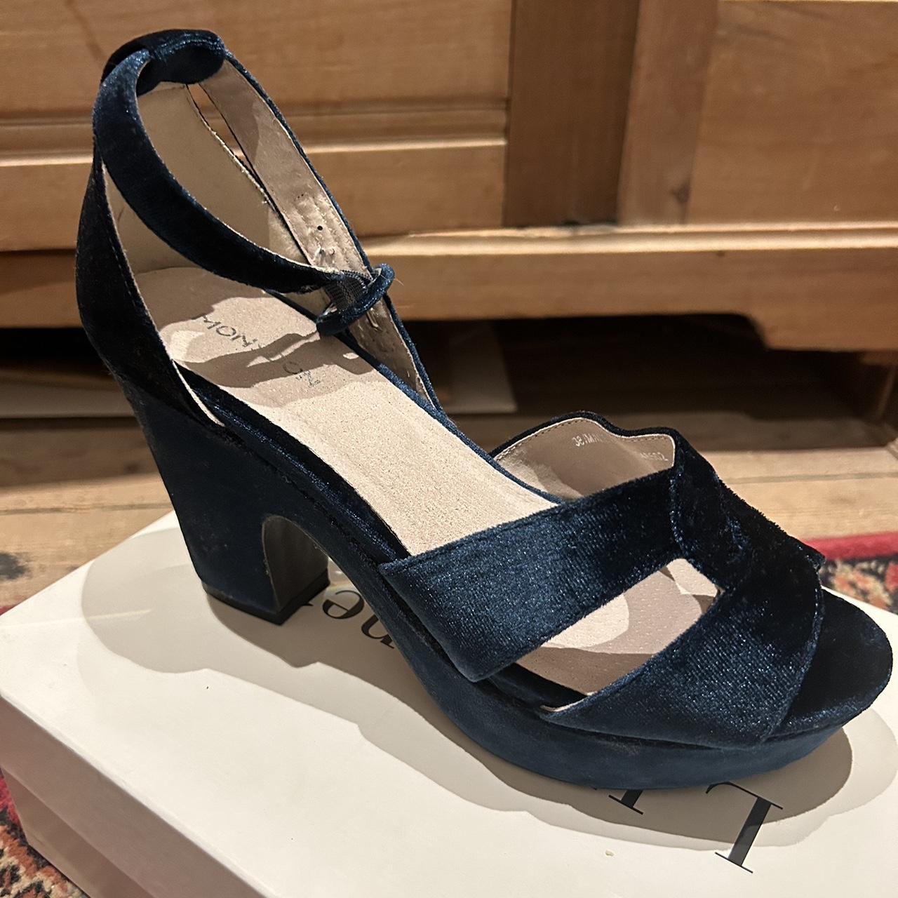 navy blue thick heels