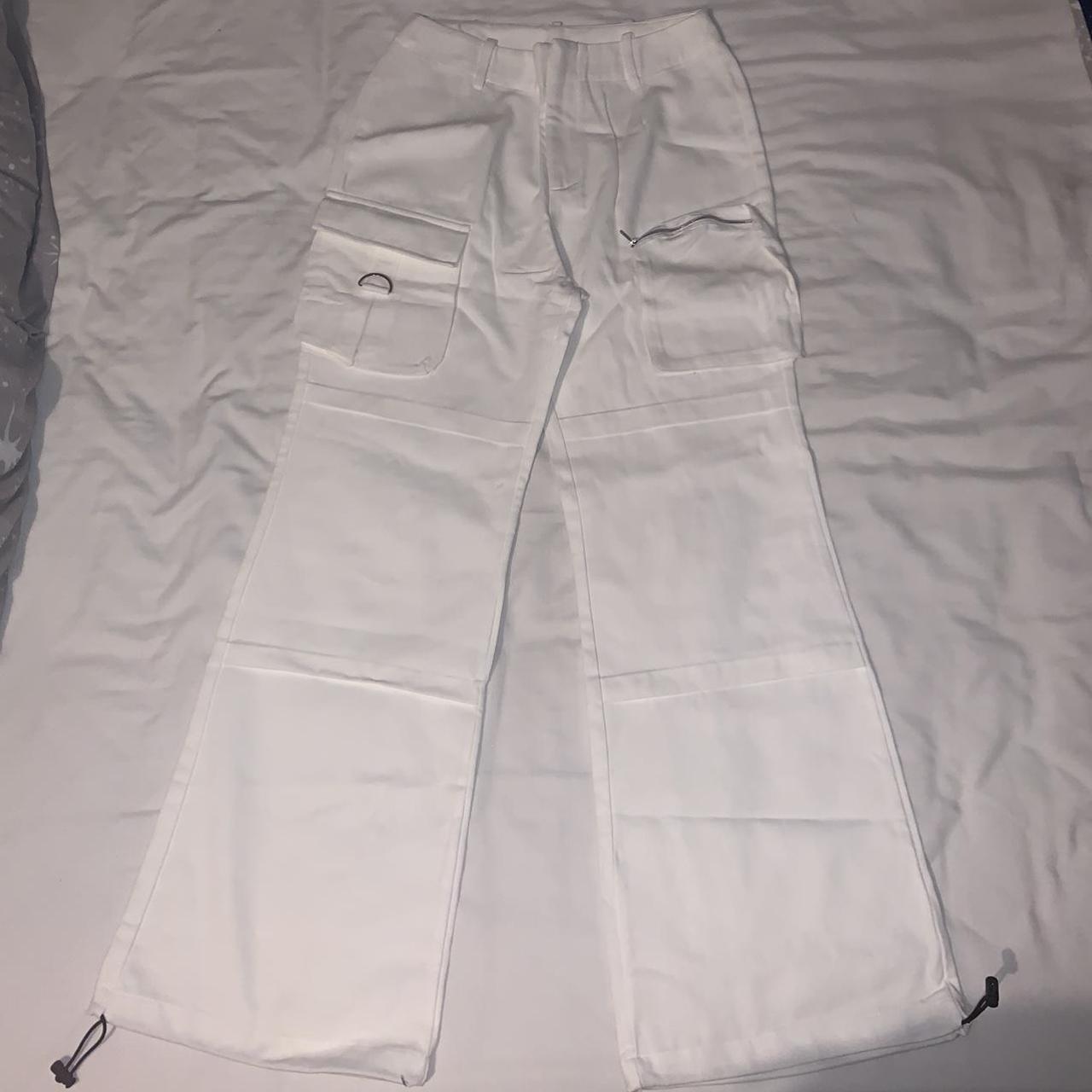 White cargo pants Size UK 8/10 (S/M) Never worn... Depop