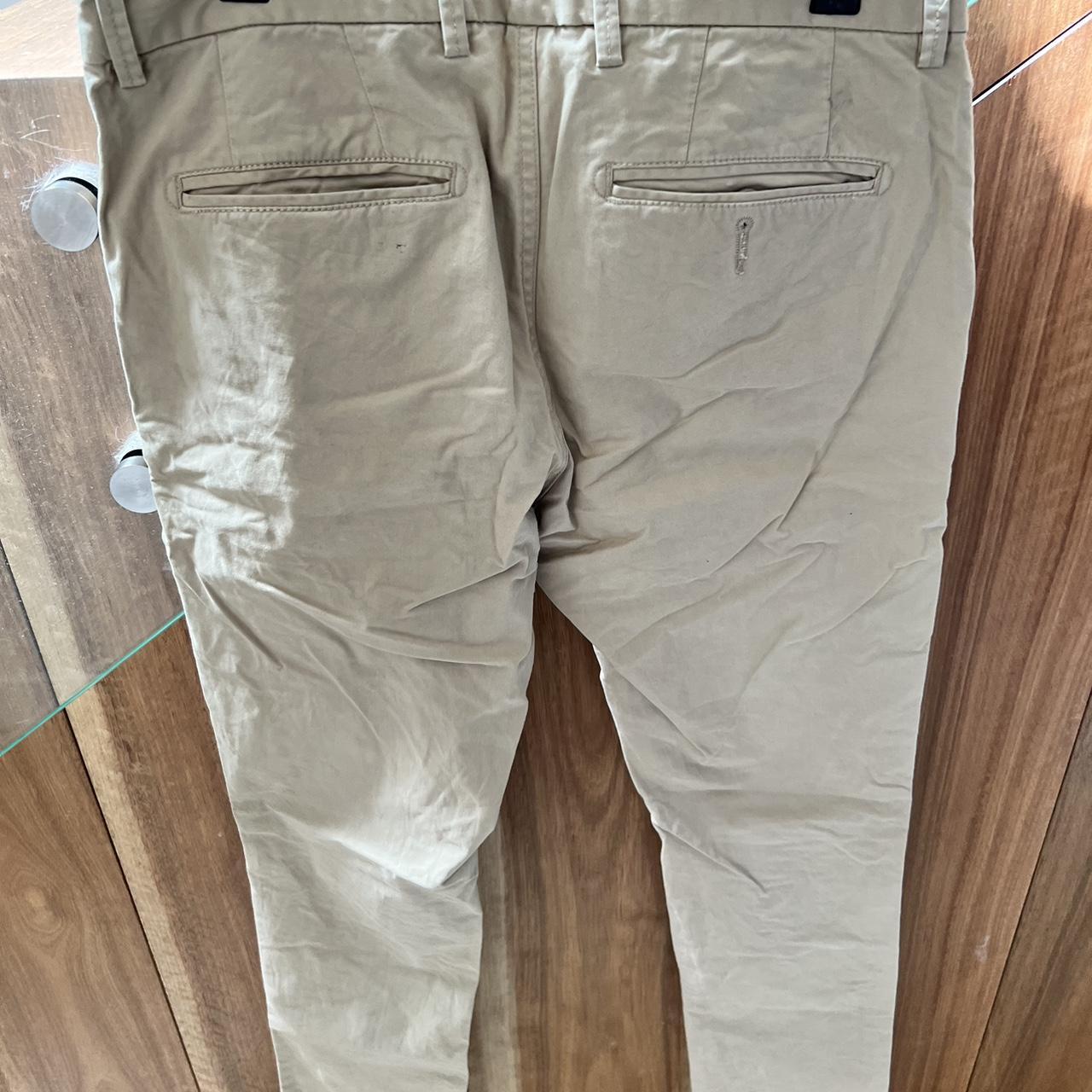 Country Road Chinos Beige Size: 30 - Depop