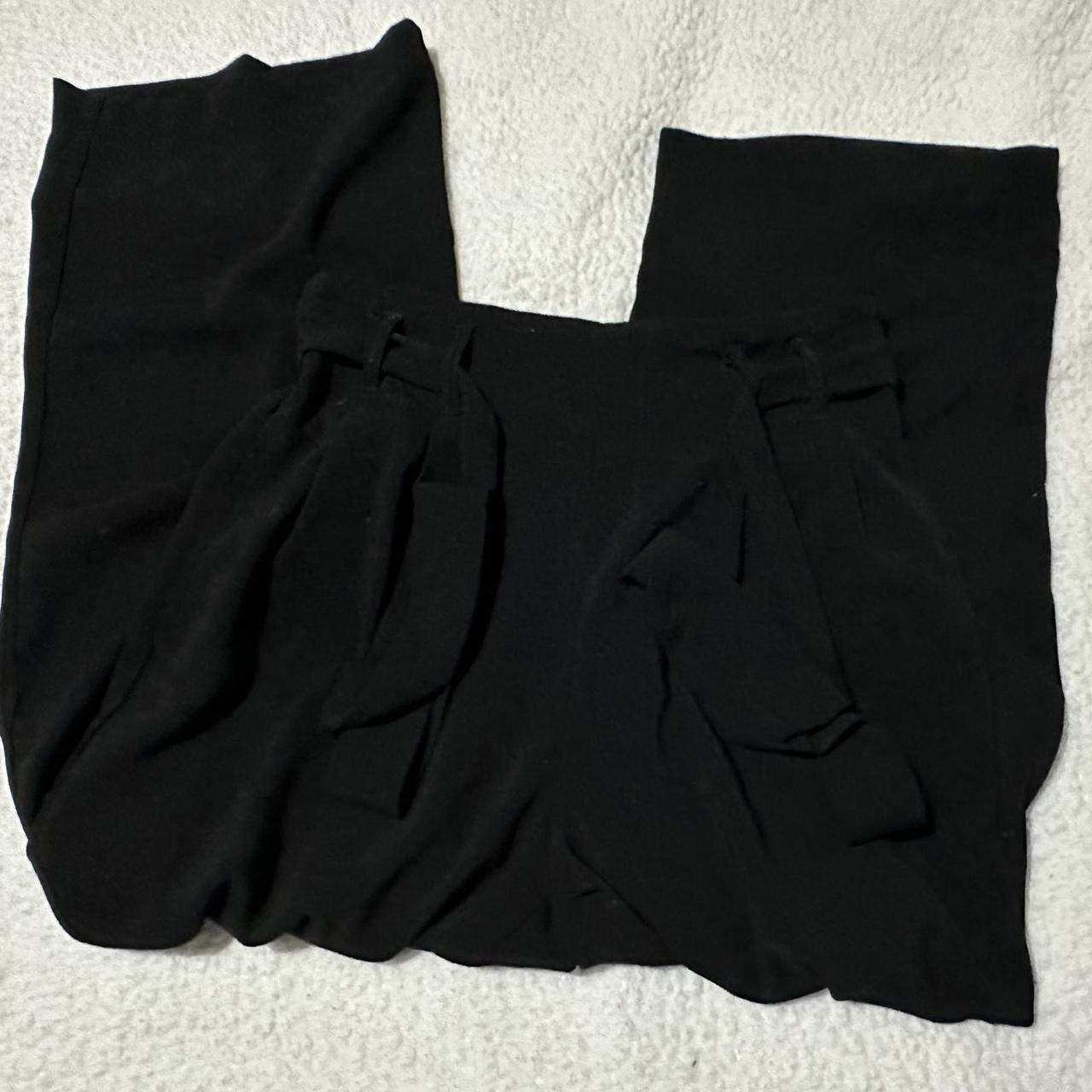 zara black pants , size xs, fits small , never worn