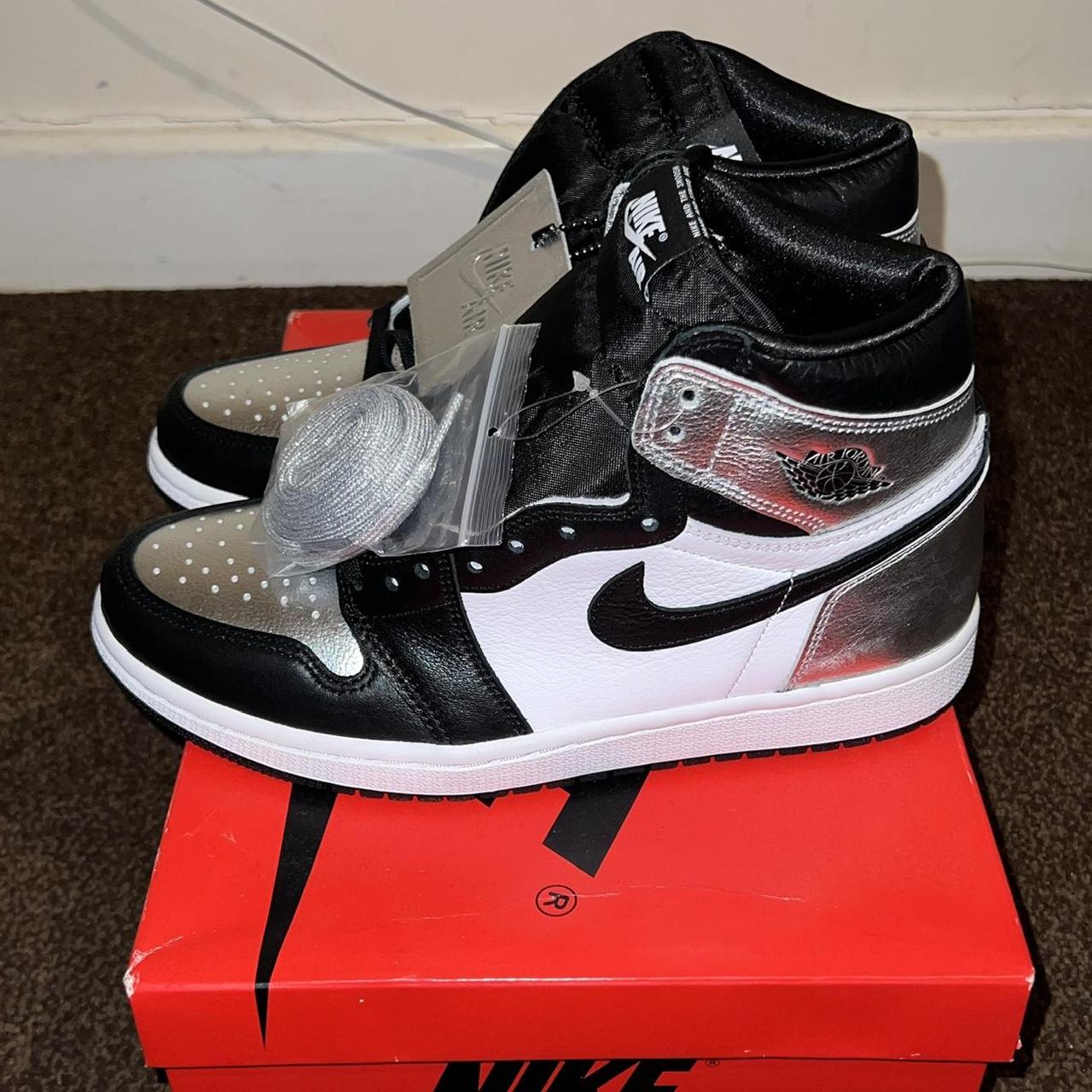 grey jordan 1 size 5.5