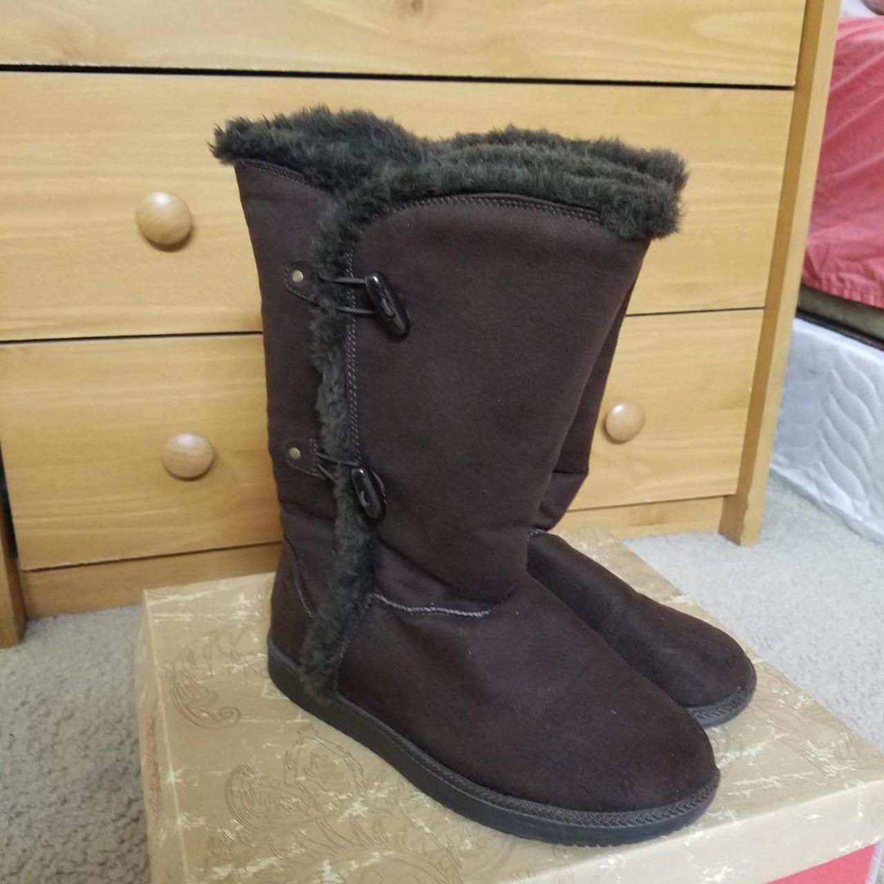 Brown Fur Boots - Depop