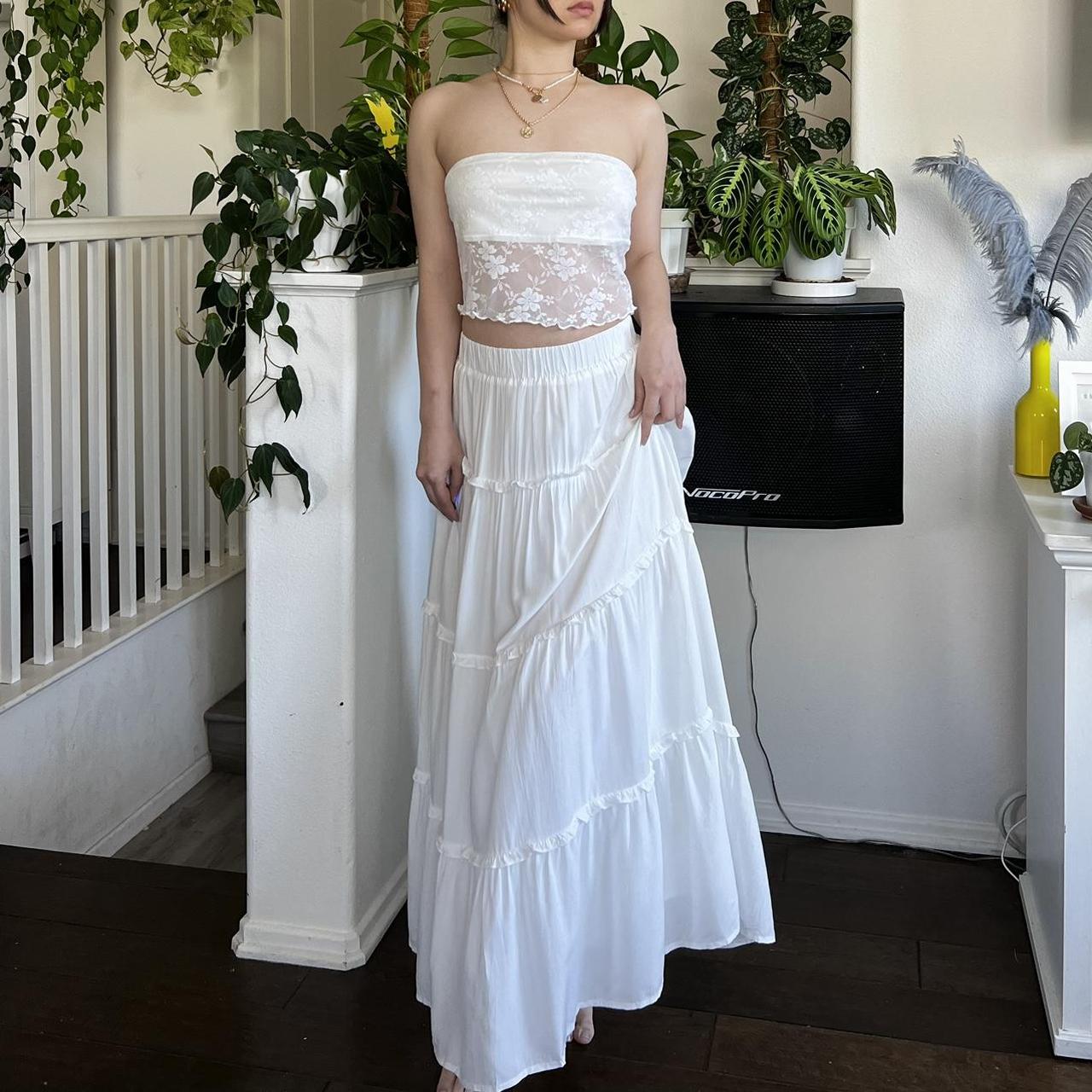 🤍White Tiered Maxi Skirt🤍 Amazingly cute and trendy... - Depop