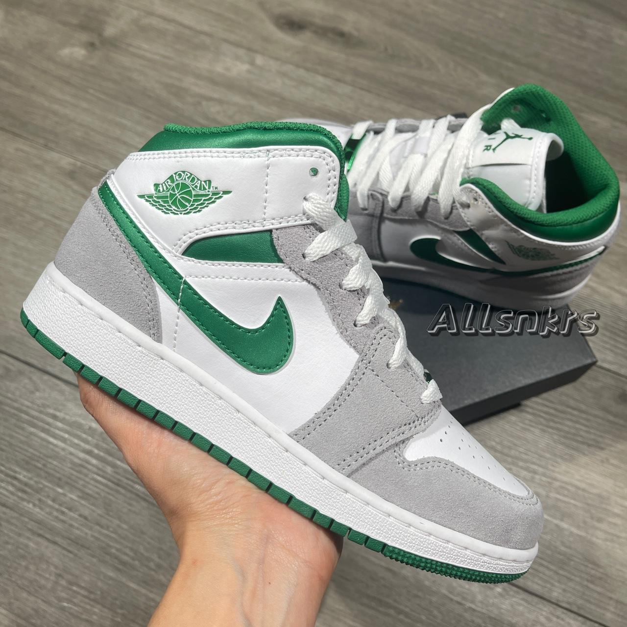 pine green jordan 1 mid gs