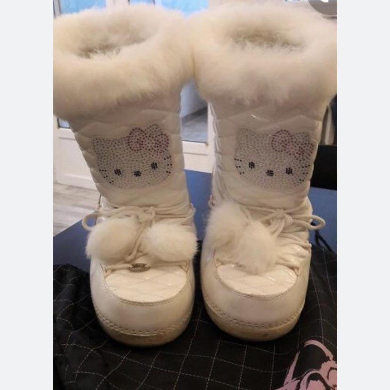 Hello kitty clearance snow boots