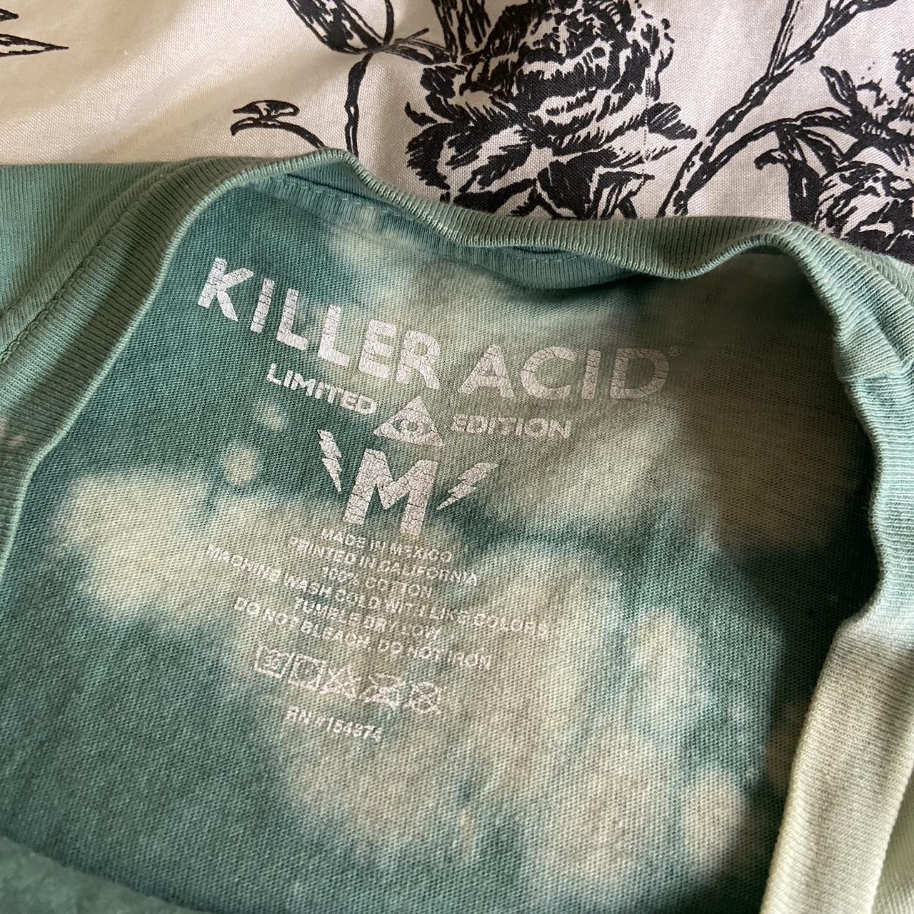Zumiez Women's Green and Pink Shirt (3)