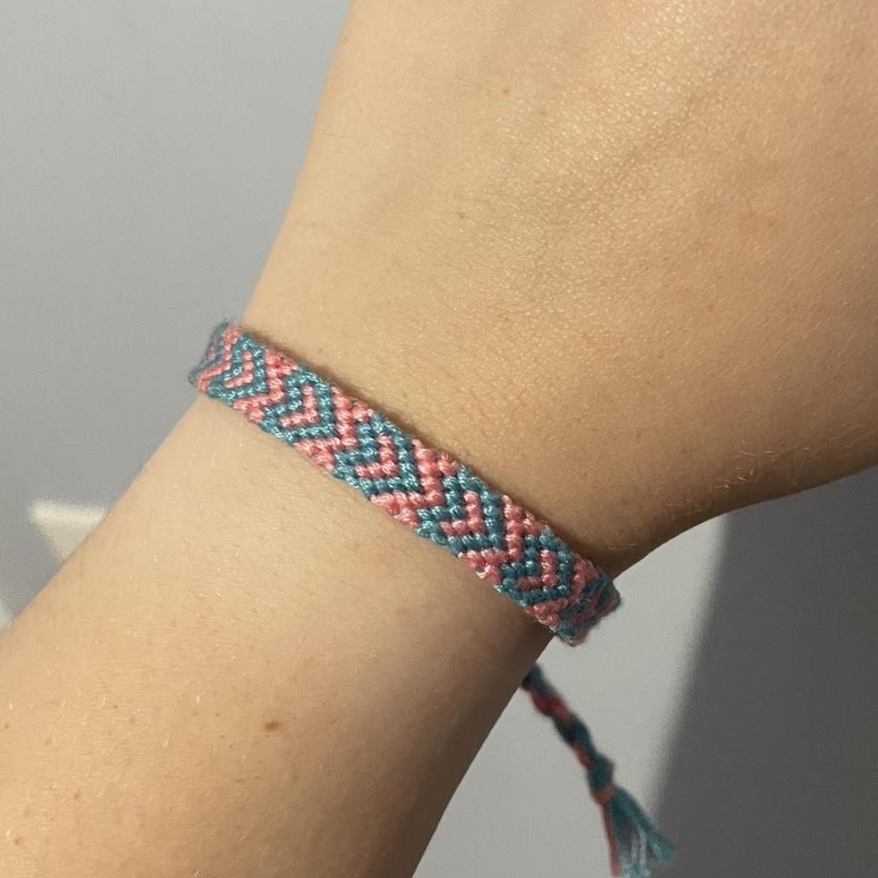 Ravelry: Beaded Friendship Bracelet pattern by Melanie Beth Bachura