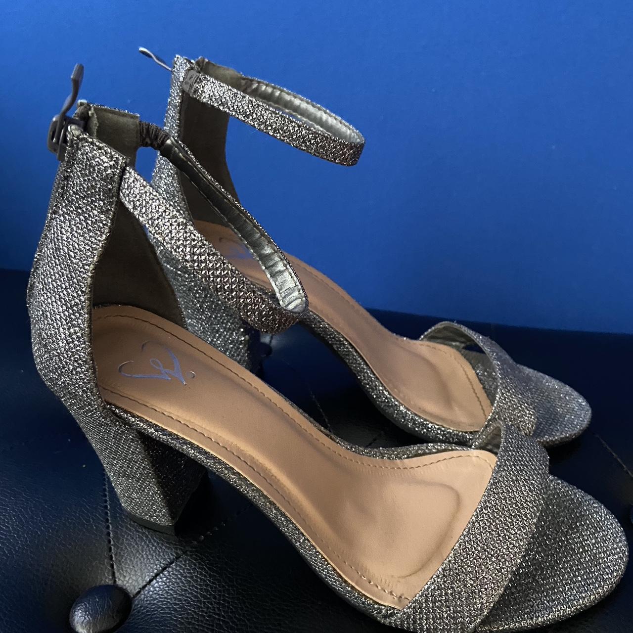 Windsor cheap silver heels