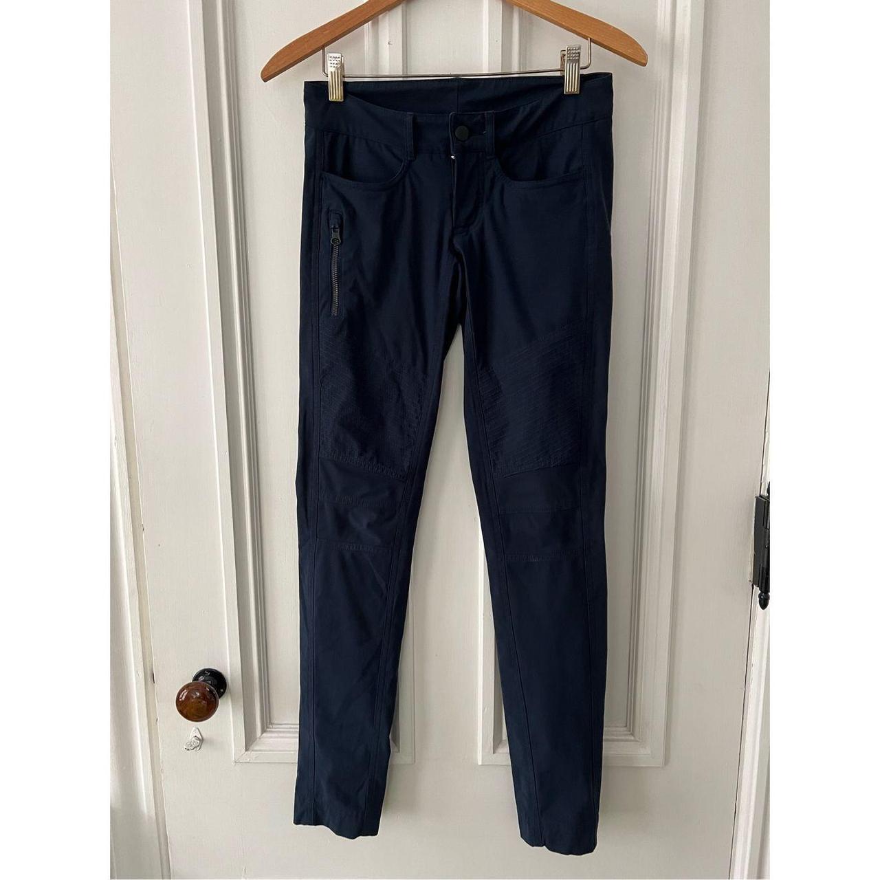 Navy Blue Used Women's Lululemon Leggings size 4