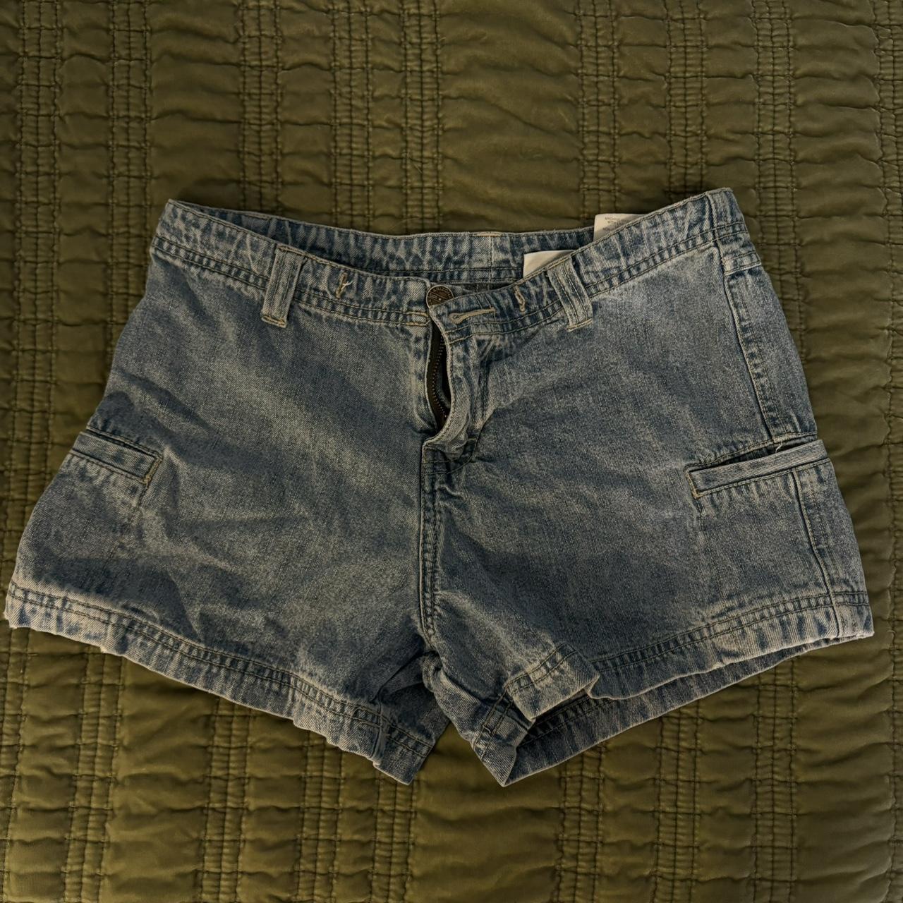 arizona-cargo-jean-booty-shorts-super-low-rise-and-depop