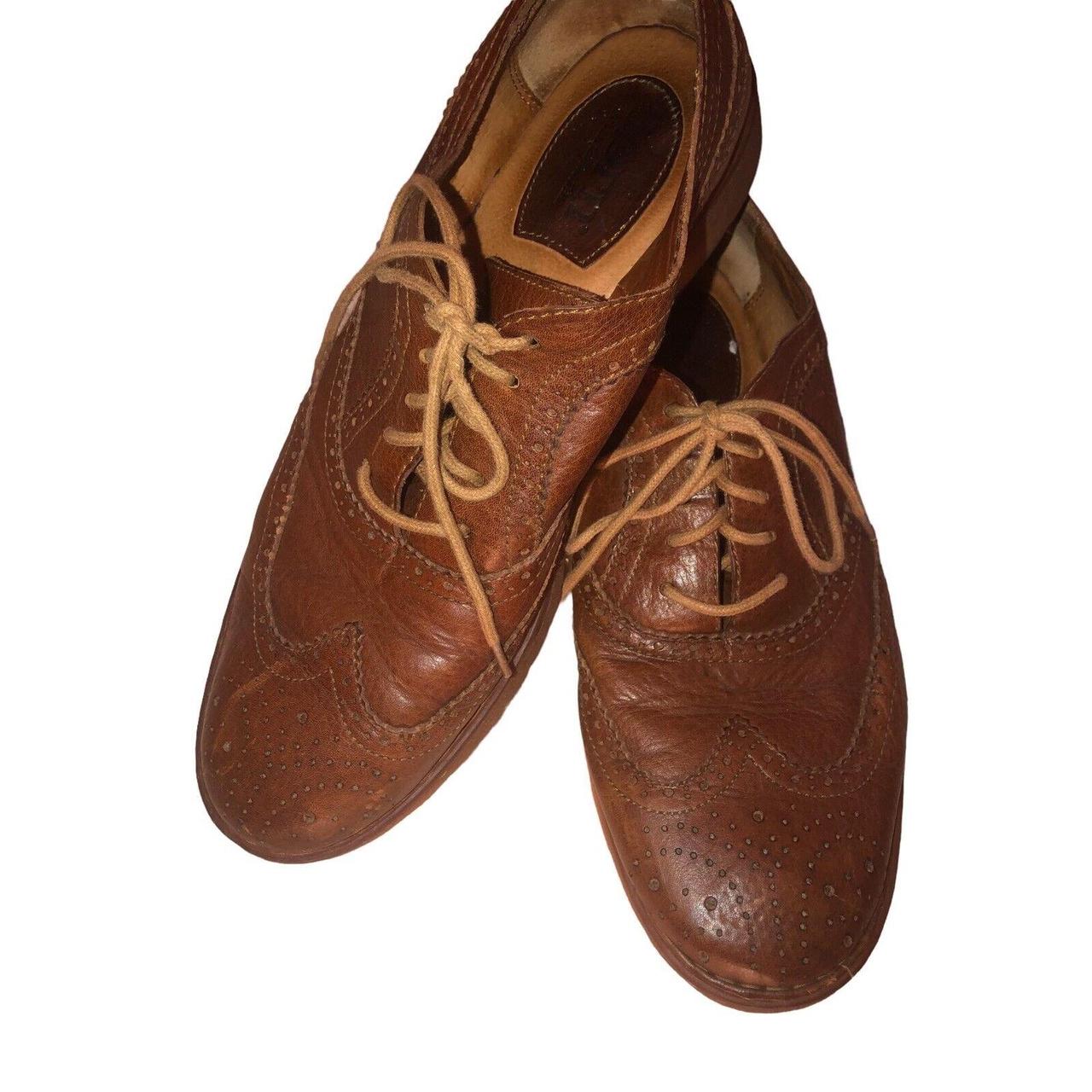 Born wingtip sisgo leather