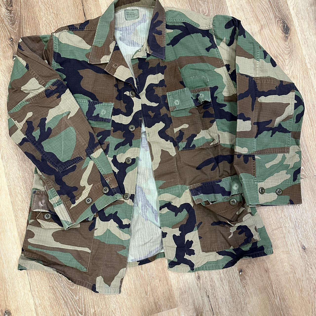 authentic united states vintage camo military jacket... - Depop