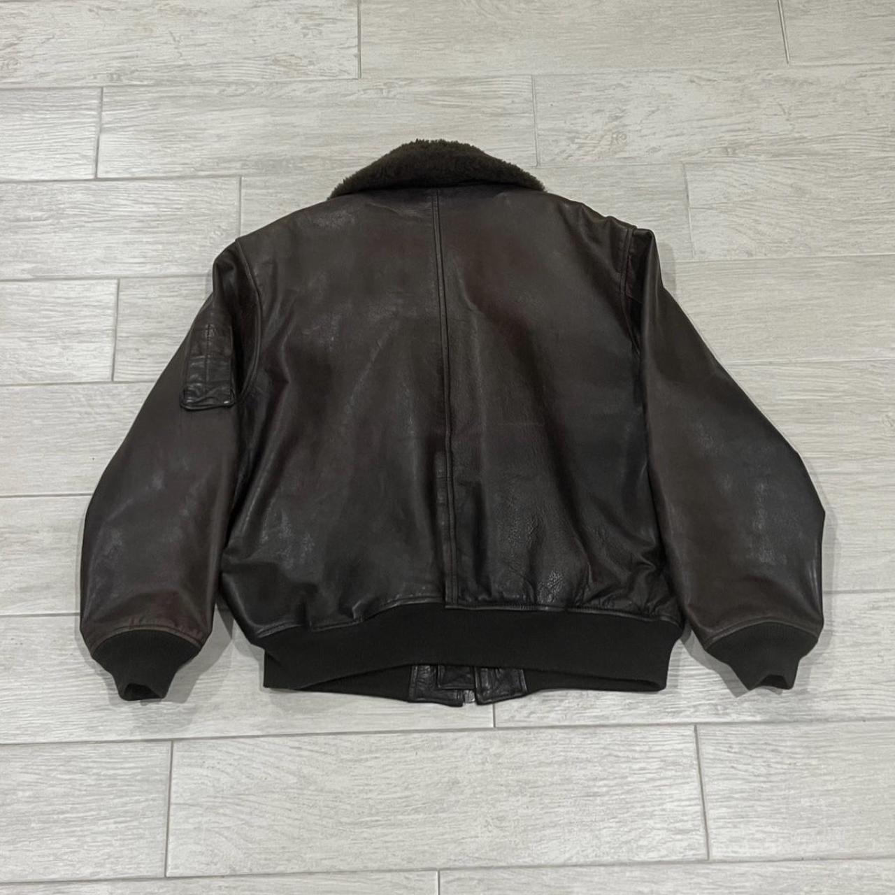 ジャケット・アウター VINTAGE AVIREX B-15 LEATHER Vintage Avirex B-15 Leather Flight Jacket – Classic Style