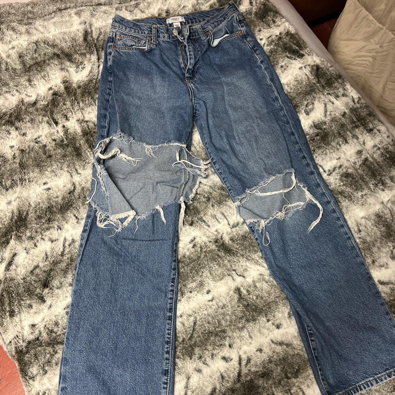 High rise baggy jeans!!!!!! Forever 21 / size 26... - Depop