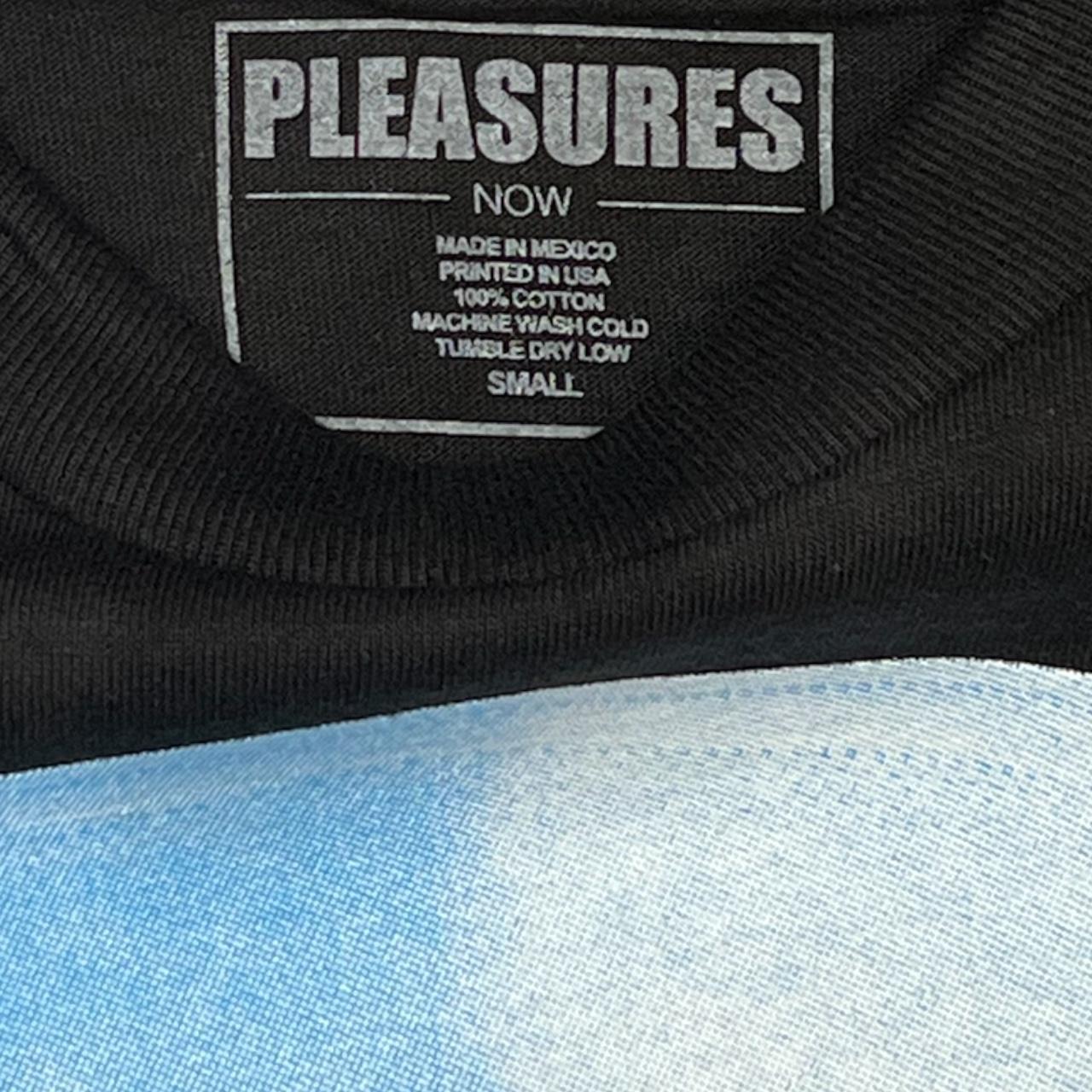 Pleasures Men's Black and Blue T-shirt (2)