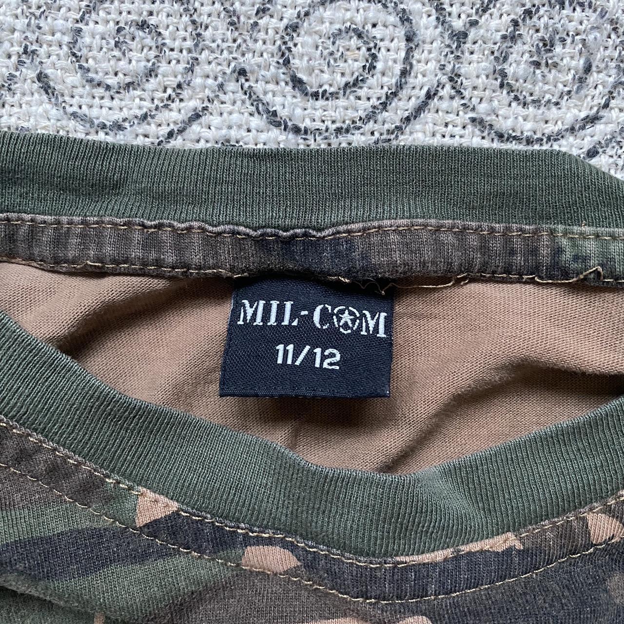 Women's Khaki and Green Tshirt Depop